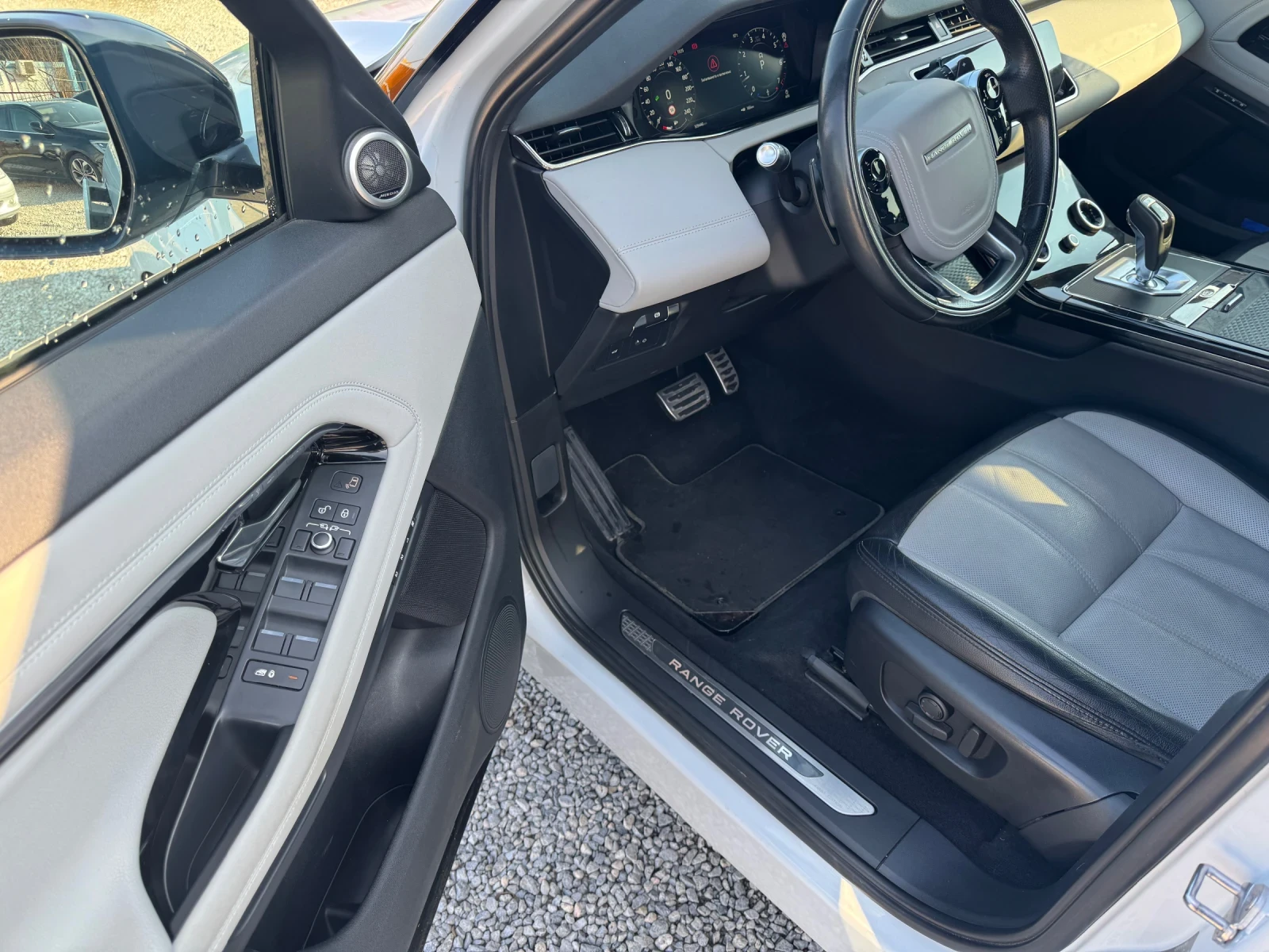 Land Rover Range Rover Evoque Face / FULL / 2.0R-250ps / 109500км / DYNAMIC , снимка 7 - Автомобили и джипове - 53737295