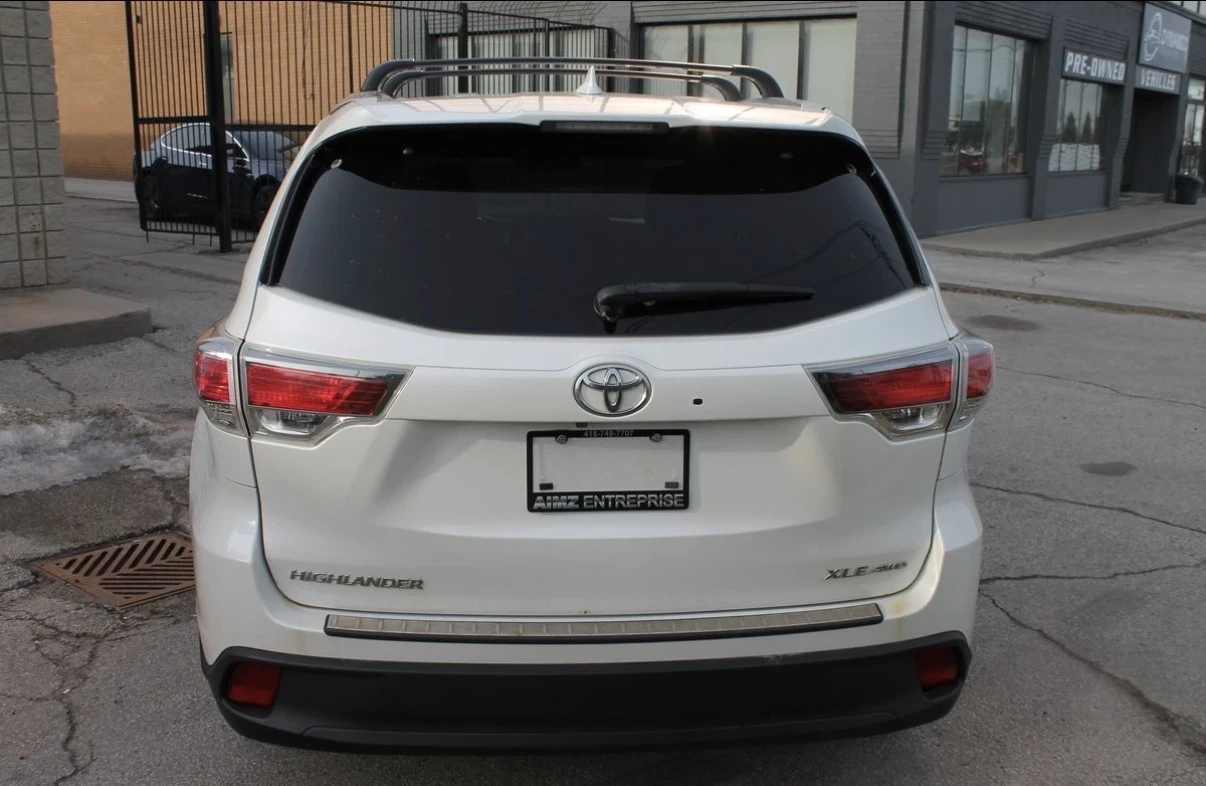 Toyota Highlander XLE * 3.5 V6 * 7 МЕСТЕН * СЕРВИЗНА ИСТОРИЯ * , снимка 5 - Автомобили и джипове - 54156317