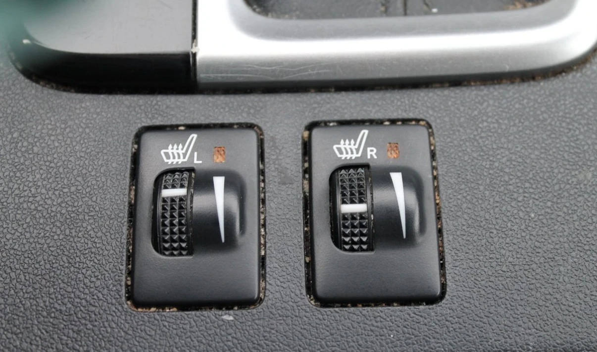 Toyota Highlander XLE * 3.5 V6 * 7 МЕСТЕН * СЕРВИЗНА ИСТОРИЯ * , снимка 11 - Автомобили и джипове - 54156317