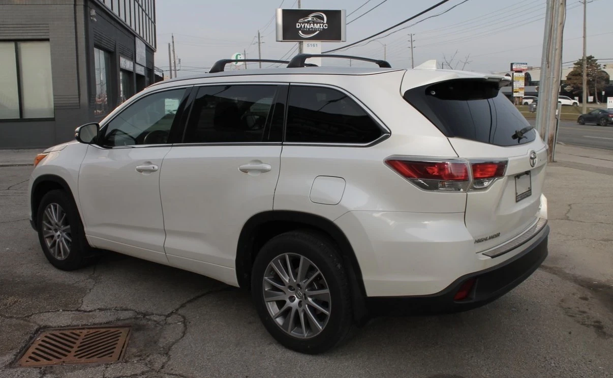 Toyota Highlander XLE * 3.5 V6 * 7 МЕСТЕН * СЕРВИЗНА ИСТОРИЯ * , снимка 6 - Автомобили и джипове - 54156317