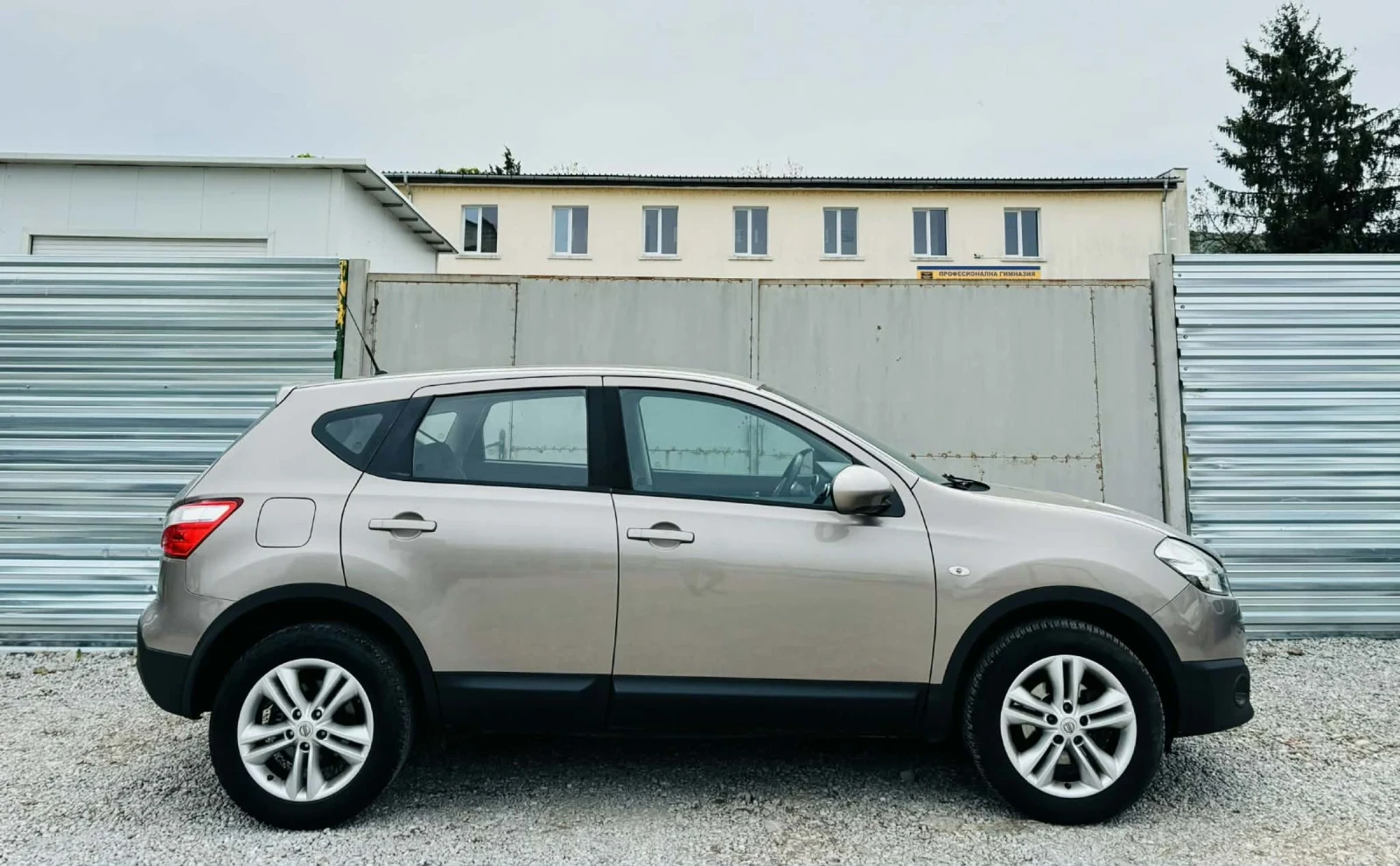 Nissan Qashqai FACE* KAMERA, снимка 4 - Автомобили и джипове - 54412479