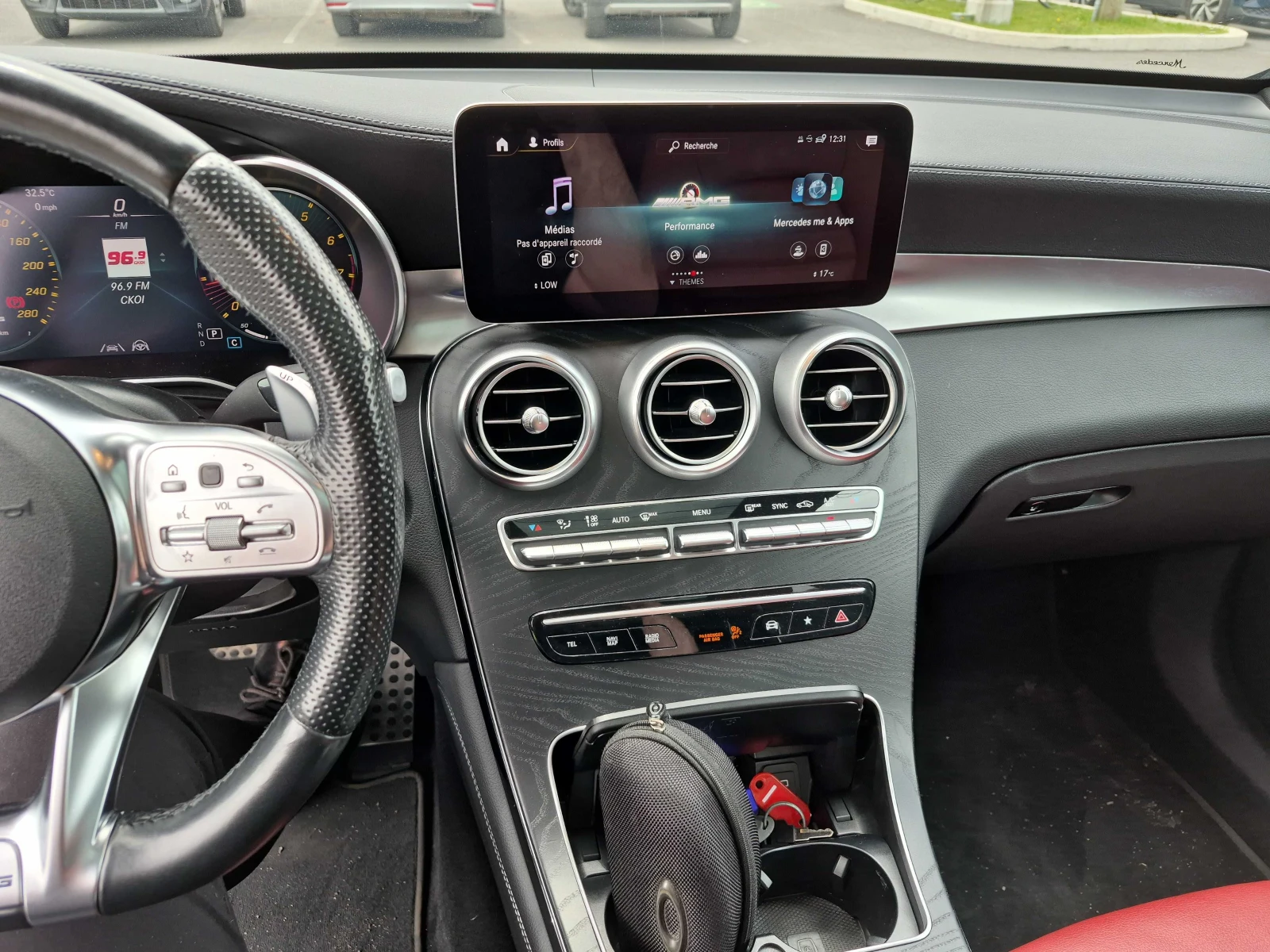 Mercedes-Benz GLC 43 AMG 2 КЛЮЧА * ПАНОРАМА * ПОДГРЕВИ * CARFAX, снимка 7 - Автомобили и джипове - 55015727