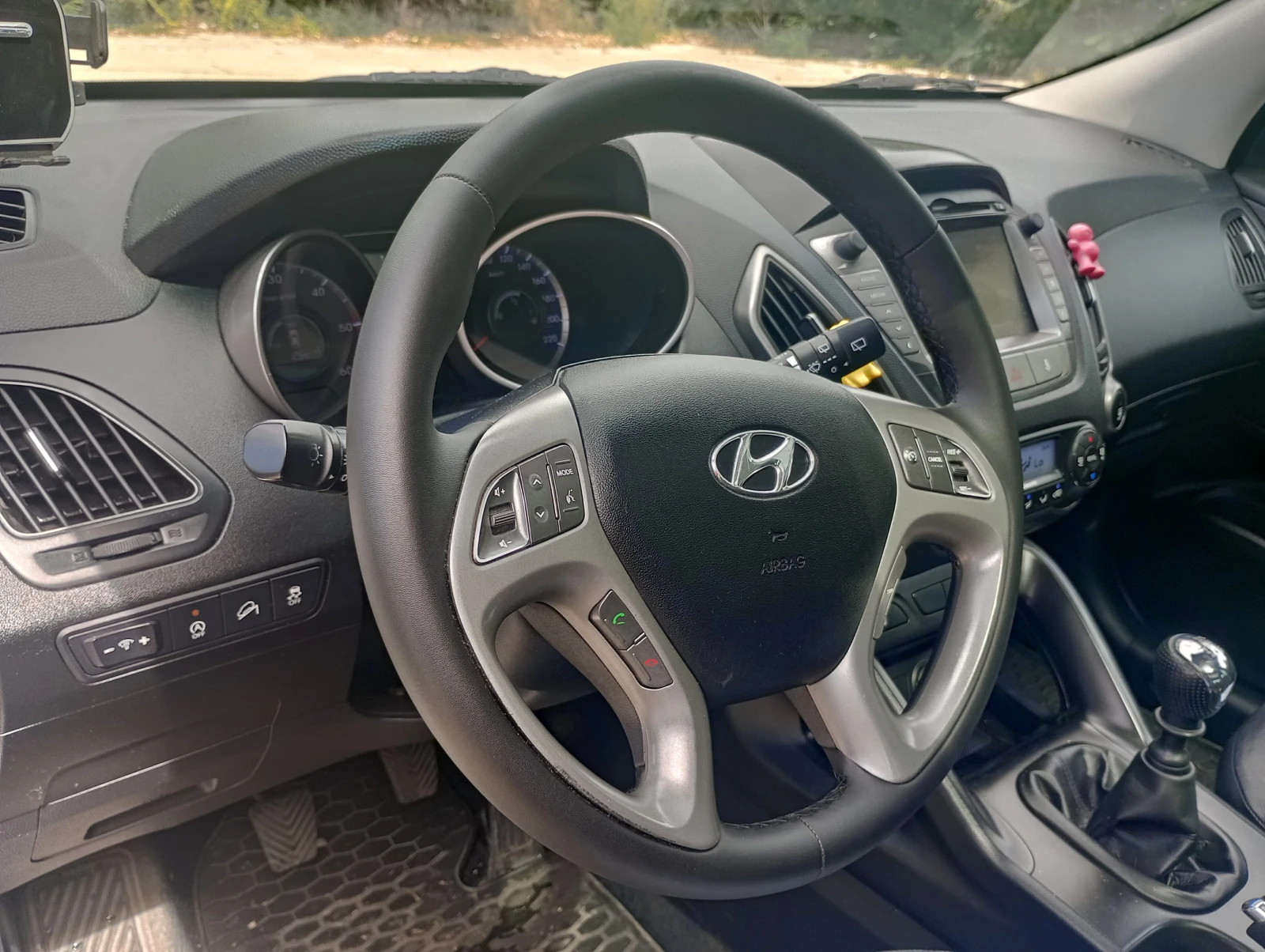 Hyundai IX35 1.7CRDI Facelift, снимка 14 - Автомобили и джипове - 55433525