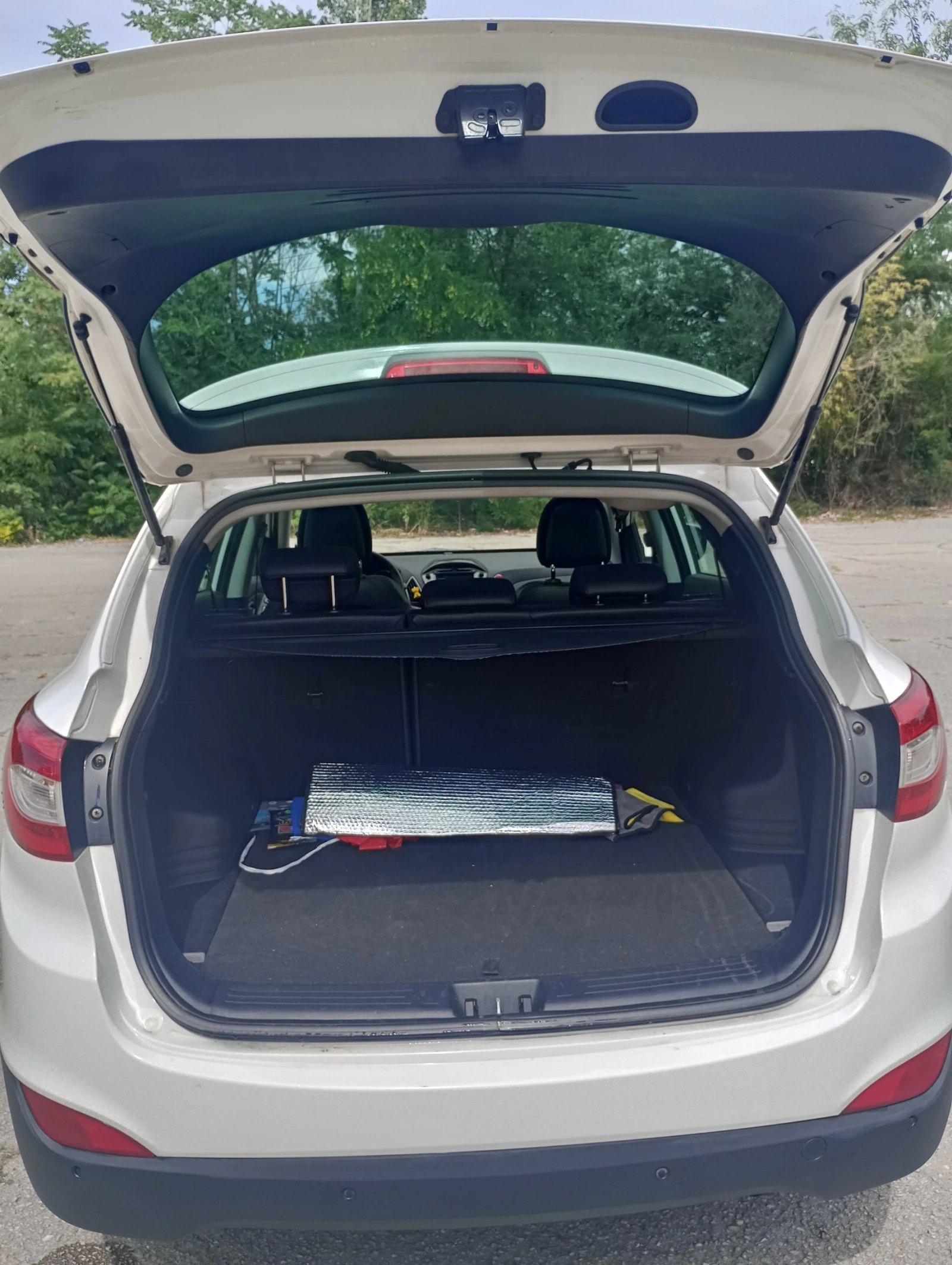 Hyundai IX35 1.7CRDI Facelift, снимка 12 - Автомобили и джипове - 55433525