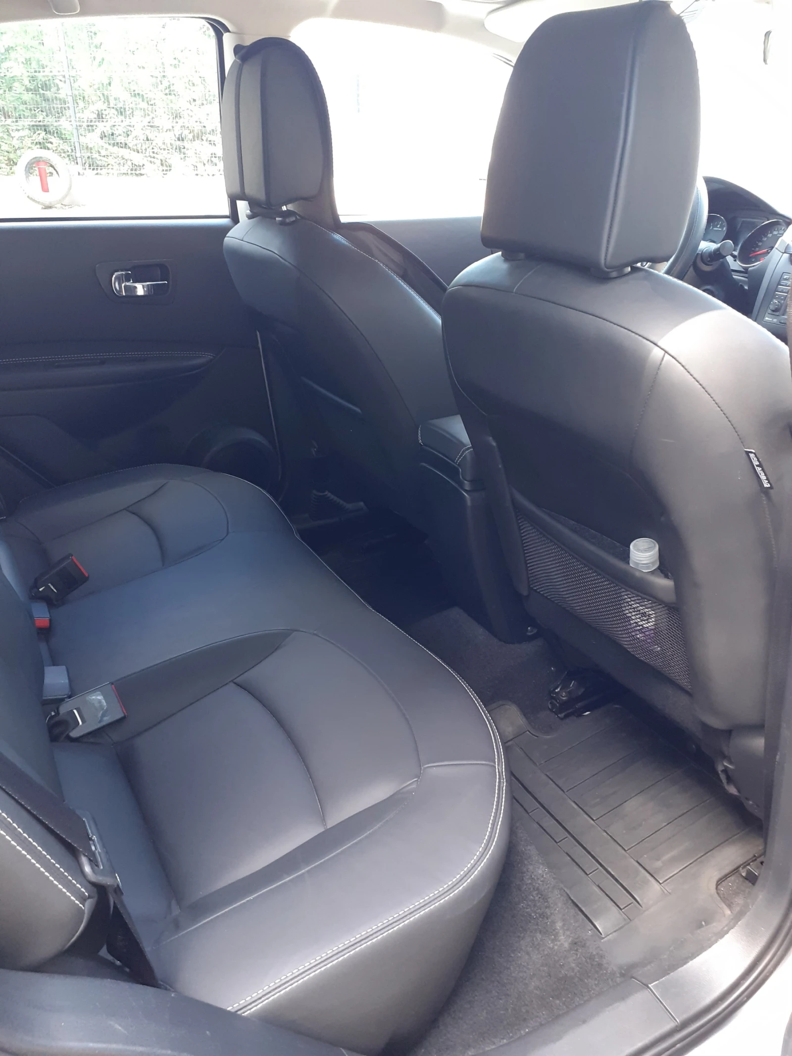 Nissan Qashqai, снимка 11 - Автомобили и джипове - 56071022