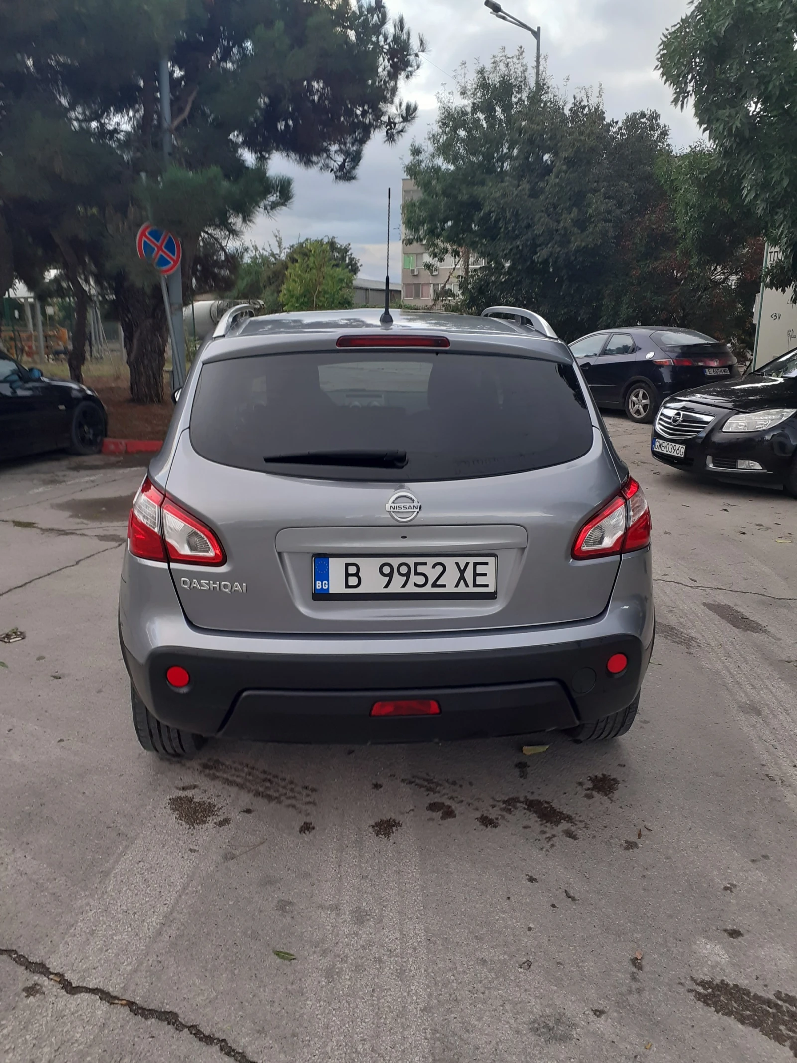 Nissan Qashqai, снимка 2 - Автомобили и джипове - 56071022