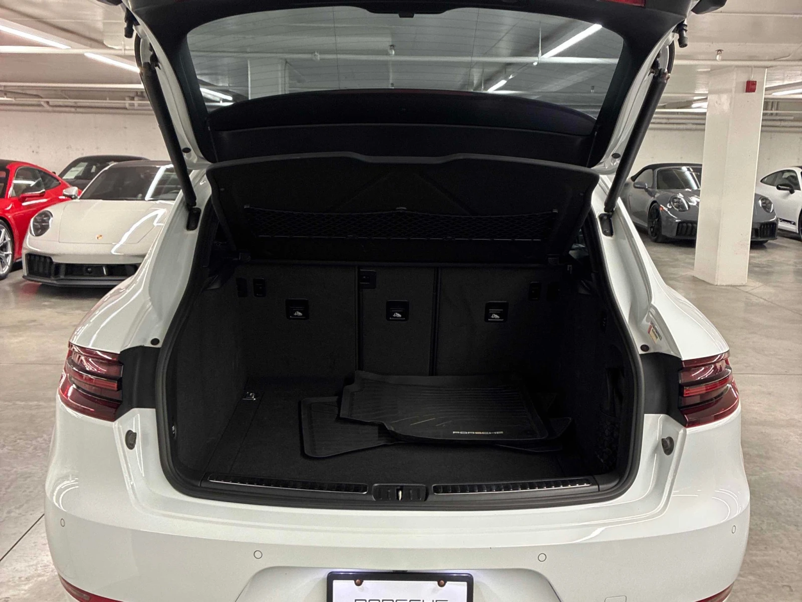 Porsche Macan GTS , Карфакс , Лизинг, снимка 15 - Автомобили и джипове - 56547361