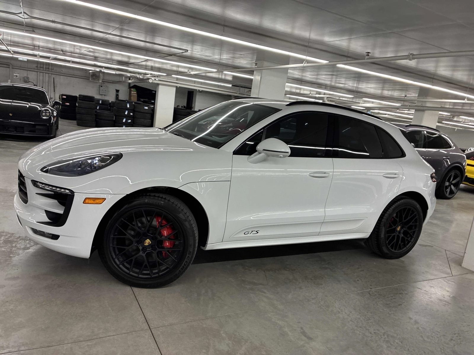 Porsche Macan GTS , Карфакс , Лизинг, снимка 2 - Автомобили и джипове - 56547361