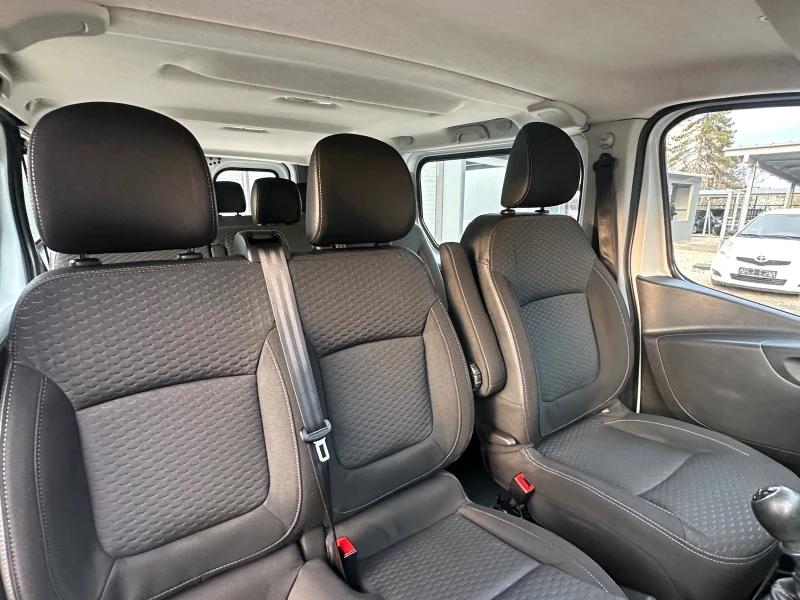 Opel Vivaro PATNIK* 9MESTA* EVRO6* 110000KM, снимка 11 - Бусове и автобуси - 49552822