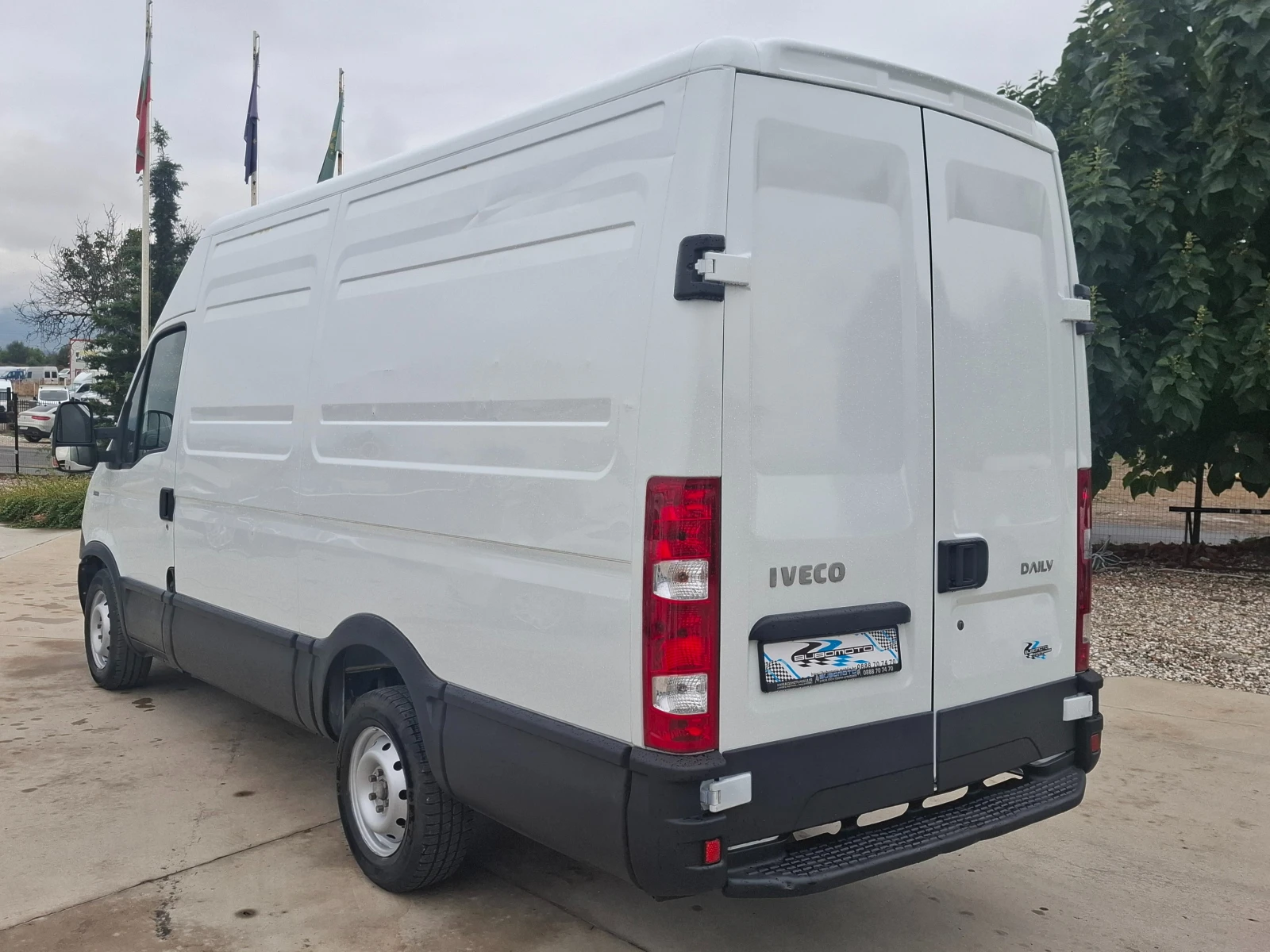 Iveco Daily 35S13/Климатик - изображение 2