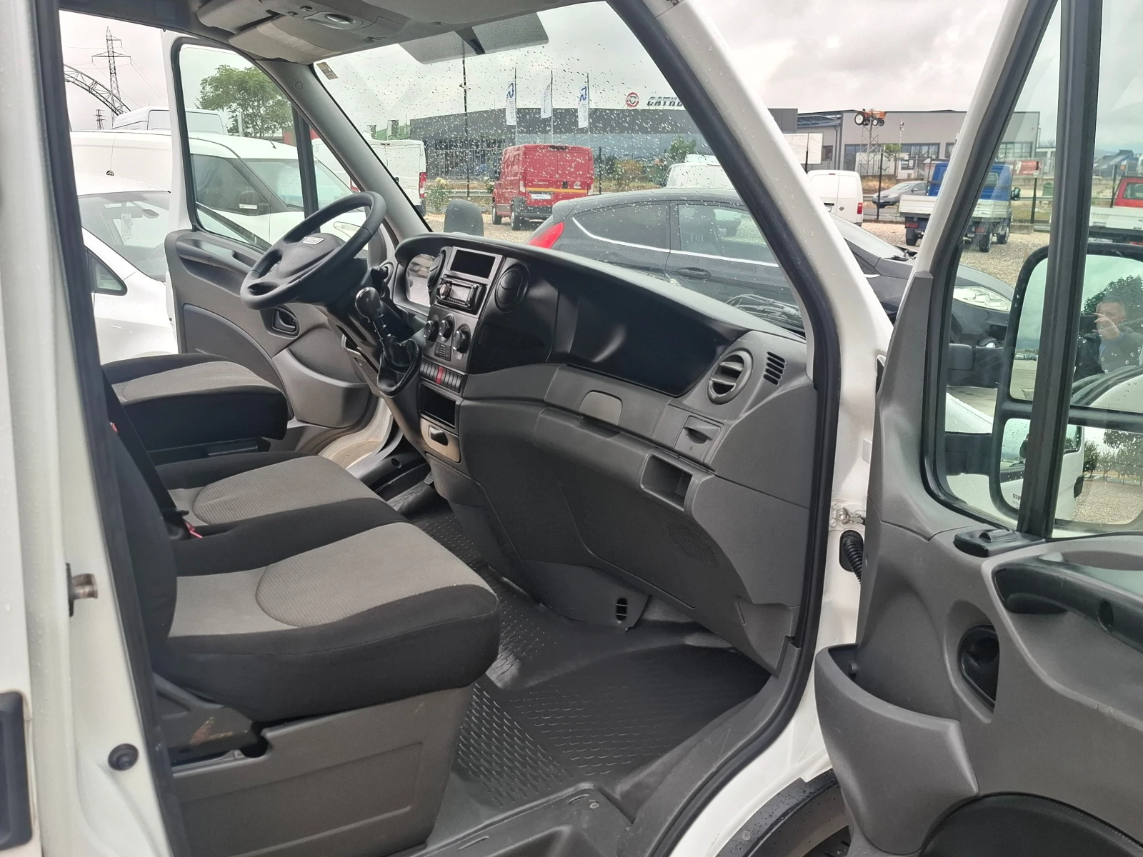 Iveco Daily 35S13/Климатик - изображение 7
