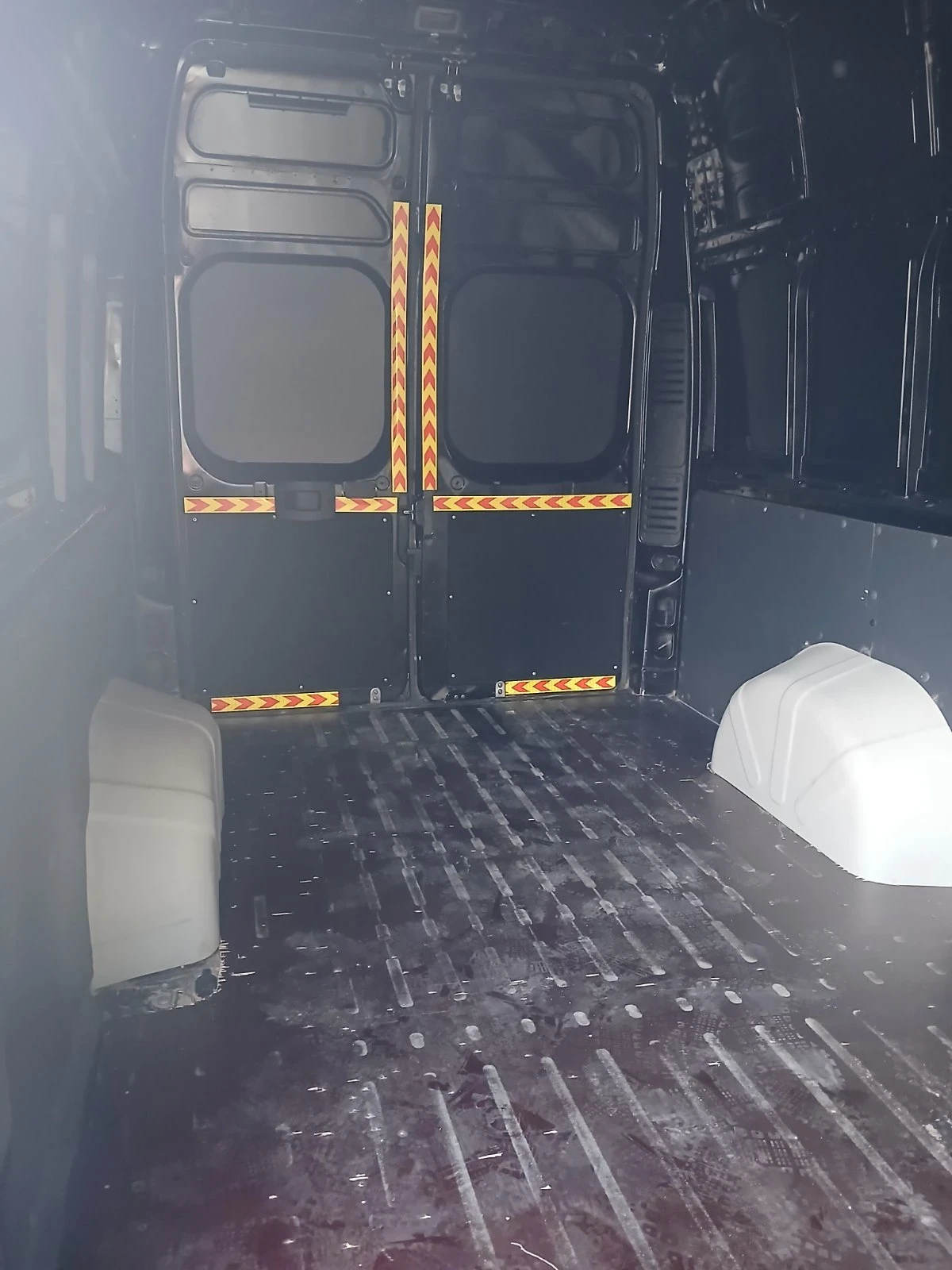 Citroen Jumper 3.0 макси база, снимка 9 - Бусове и автобуси - 53989946