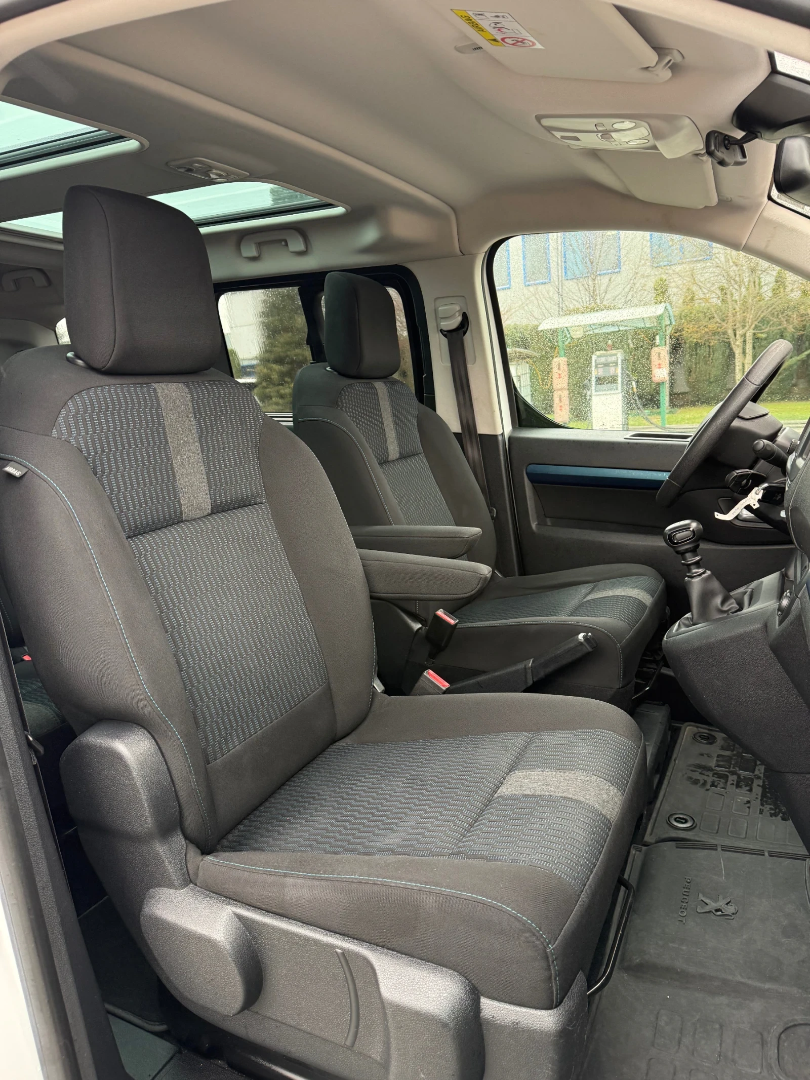 Peugeot Expert Traveller 2.0HDi-9места* перфектен!, снимка 15 - Бусове и автобуси - 54103972