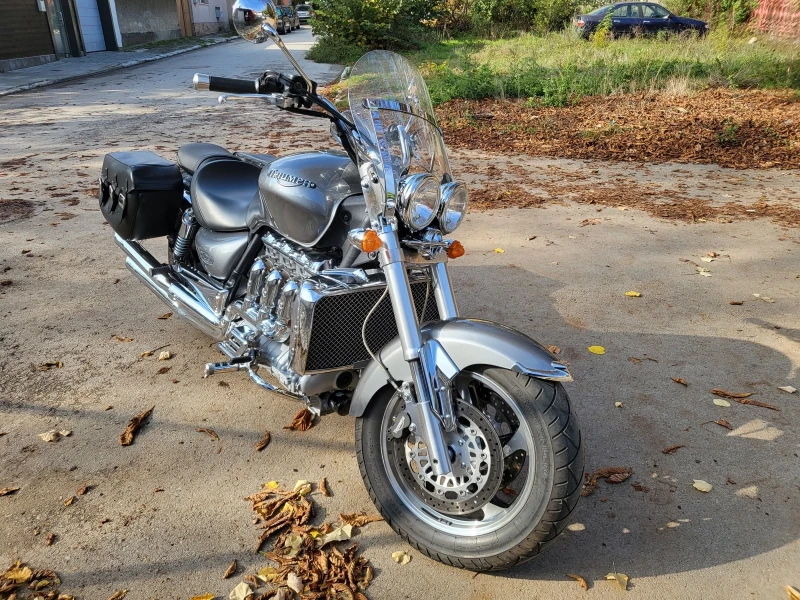 Triumph Rocket III ТОП състояние, възможен бартер, снимка 2 - Мотоциклети и мототехника - 52109640
