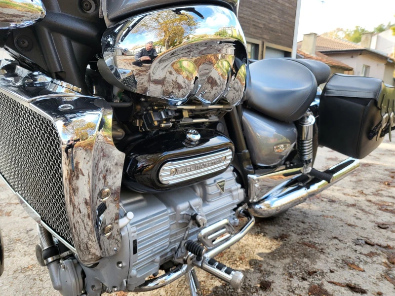 Triumph Rocket III ТОП състояние, възможен бартер, снимка 11 - Мотоциклети и мототехника - 52109640