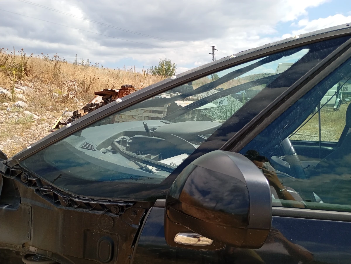 ������ ������ ���� ����� ������� �4 ������ 1.6��� | Mobile.bg � ����������� 1