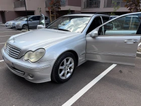 Mercedes-Benz C 220 Комби, снимка 3