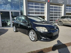 Toyota Auris 2.2, снимка 2