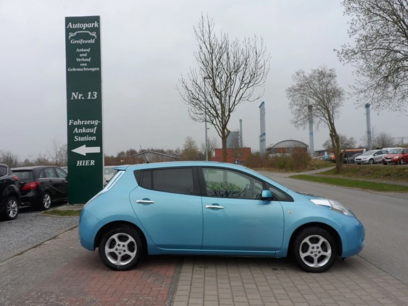 Nissan Leaf  FACELIFT 30KW, снимка 6 - Автомобили и джипове - 45545568