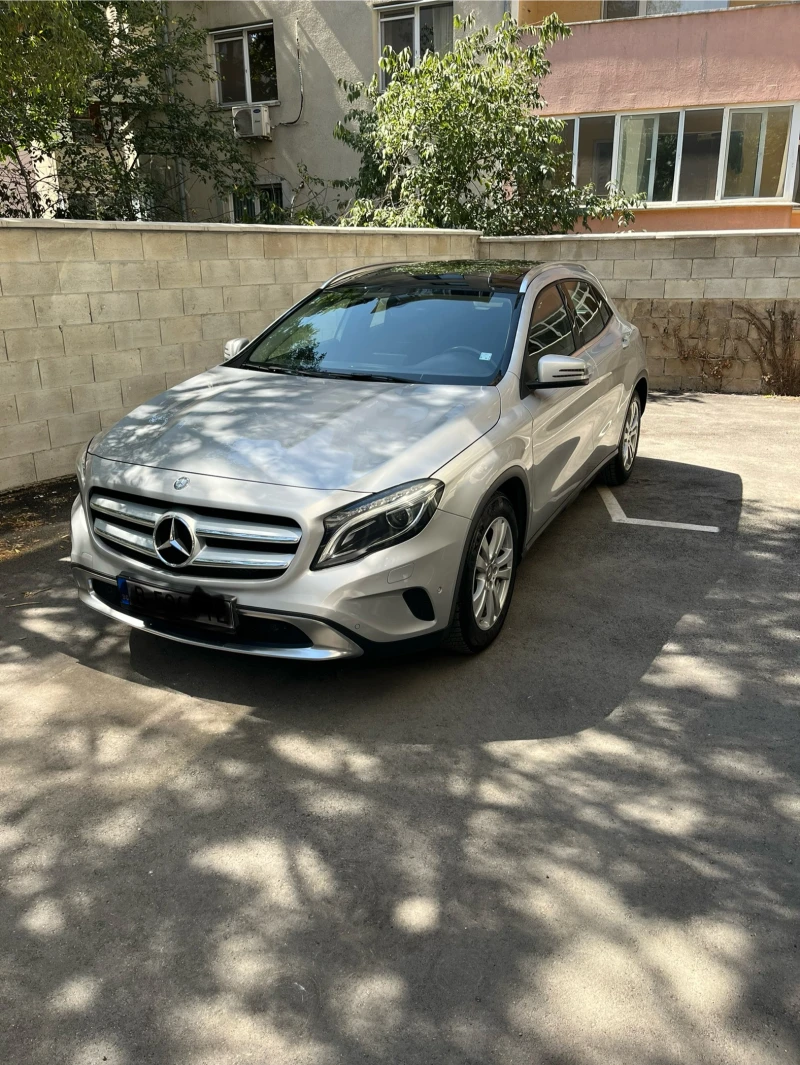 Mercedes-Benz GLA 180, снимка 3 - Автомобили и джипове - 46991016