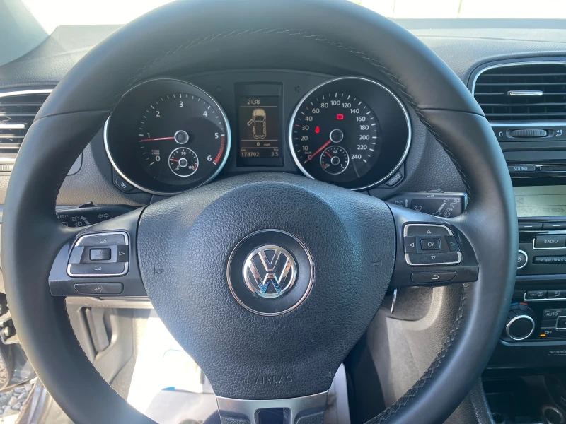 VW Golf 2.0, снимка 8 - Автомобили и джипове - 48641584