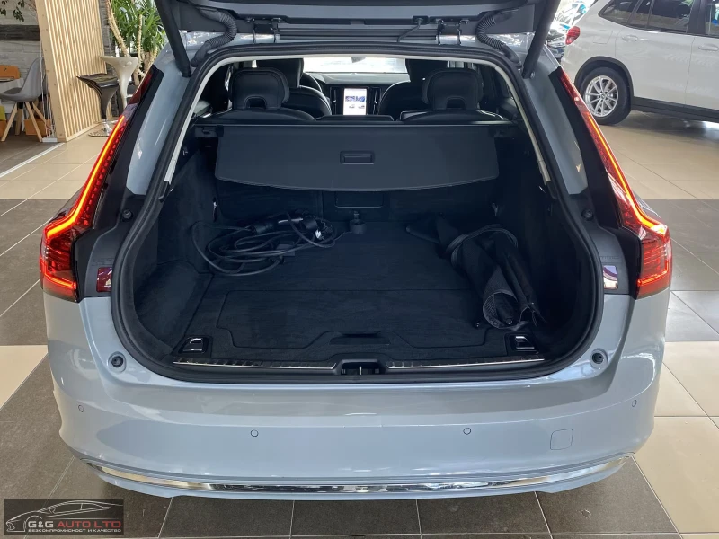 Volvo V90 CORE/398HP/AWD/CAM/NAVI/LED/KLESS/314g, снимка 7 - Автомобили и джипове - 51690353