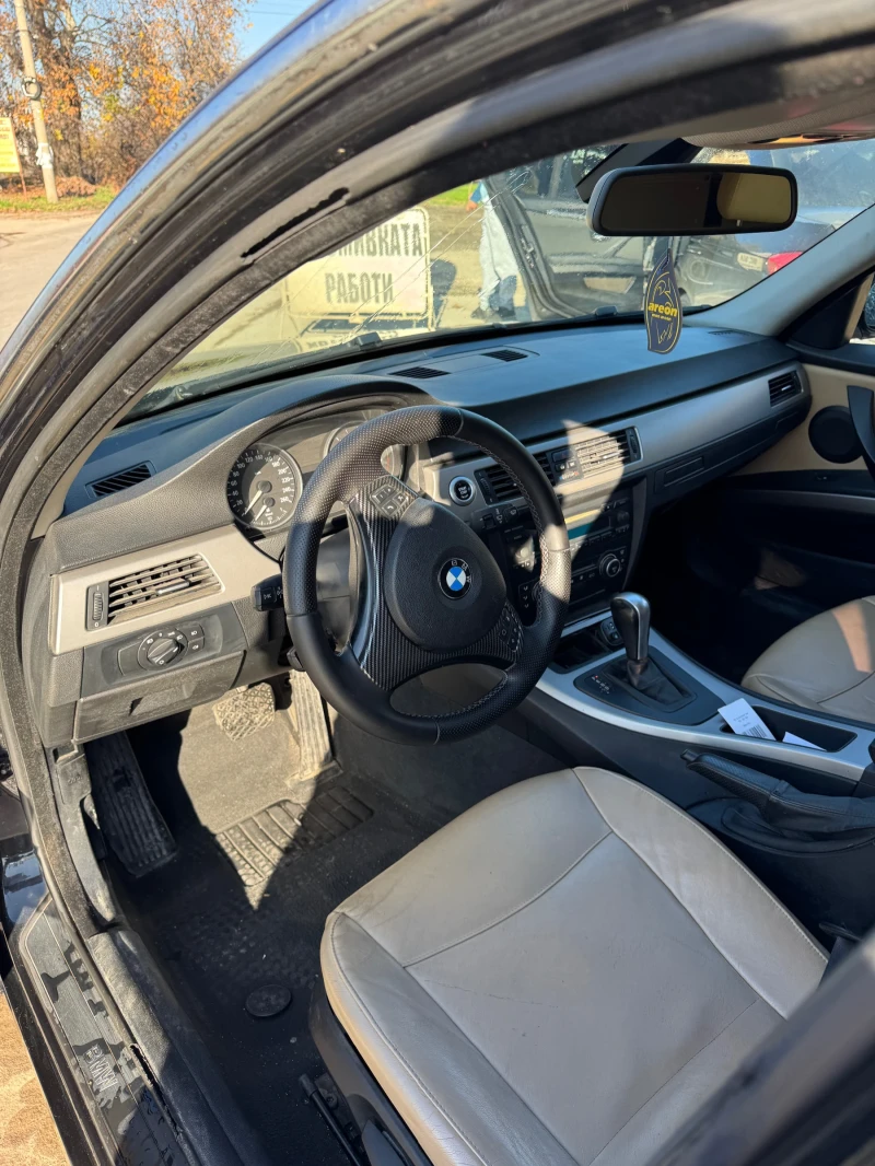BMW 330, снимка 2 - Автомобили и джипове - 52735649