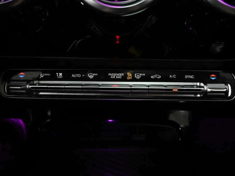 Mercedes-Benz CLA 250 4MATIC С РЕГИСТРАЦИЯ & АВТО КРЕДИТ , снимка 14 - Автомобили и джипове - 53269080