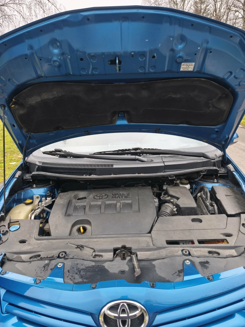 Toyota Auris 1.6 VVT-i Valvematic, снимка 7 - Автомобили и джипове - 53296123
