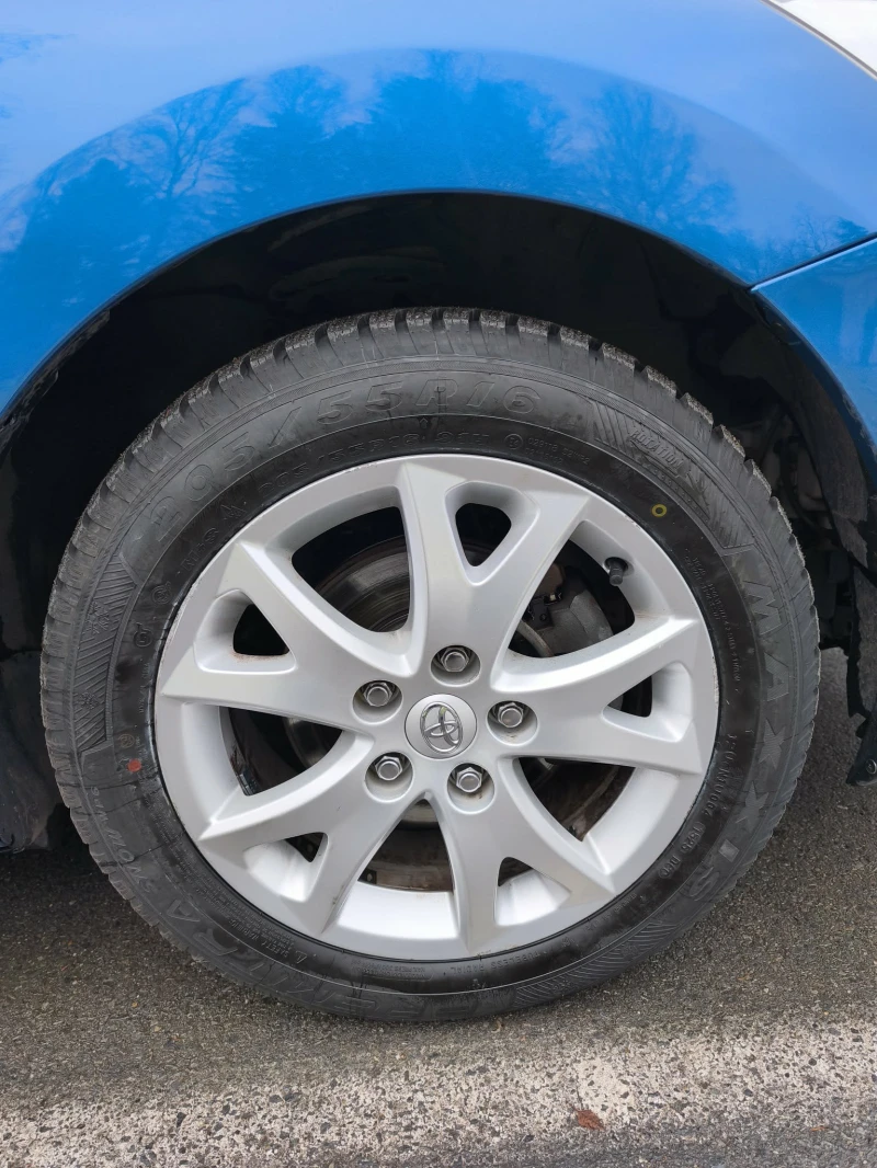 Toyota Auris 1.6 VVT-i Valvematic, снимка 8 - Автомобили и джипове - 53296123