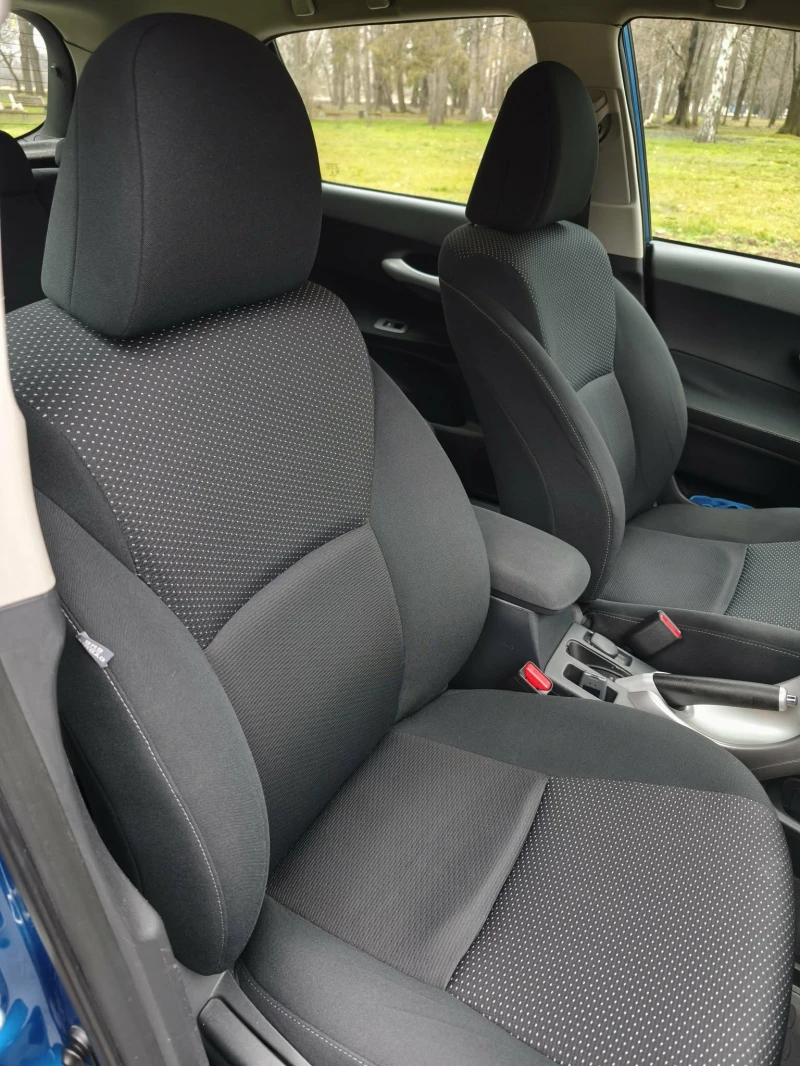 Toyota Auris 1.6 VVT-i Valvematic, снимка 3 - Автомобили и джипове - 53296123