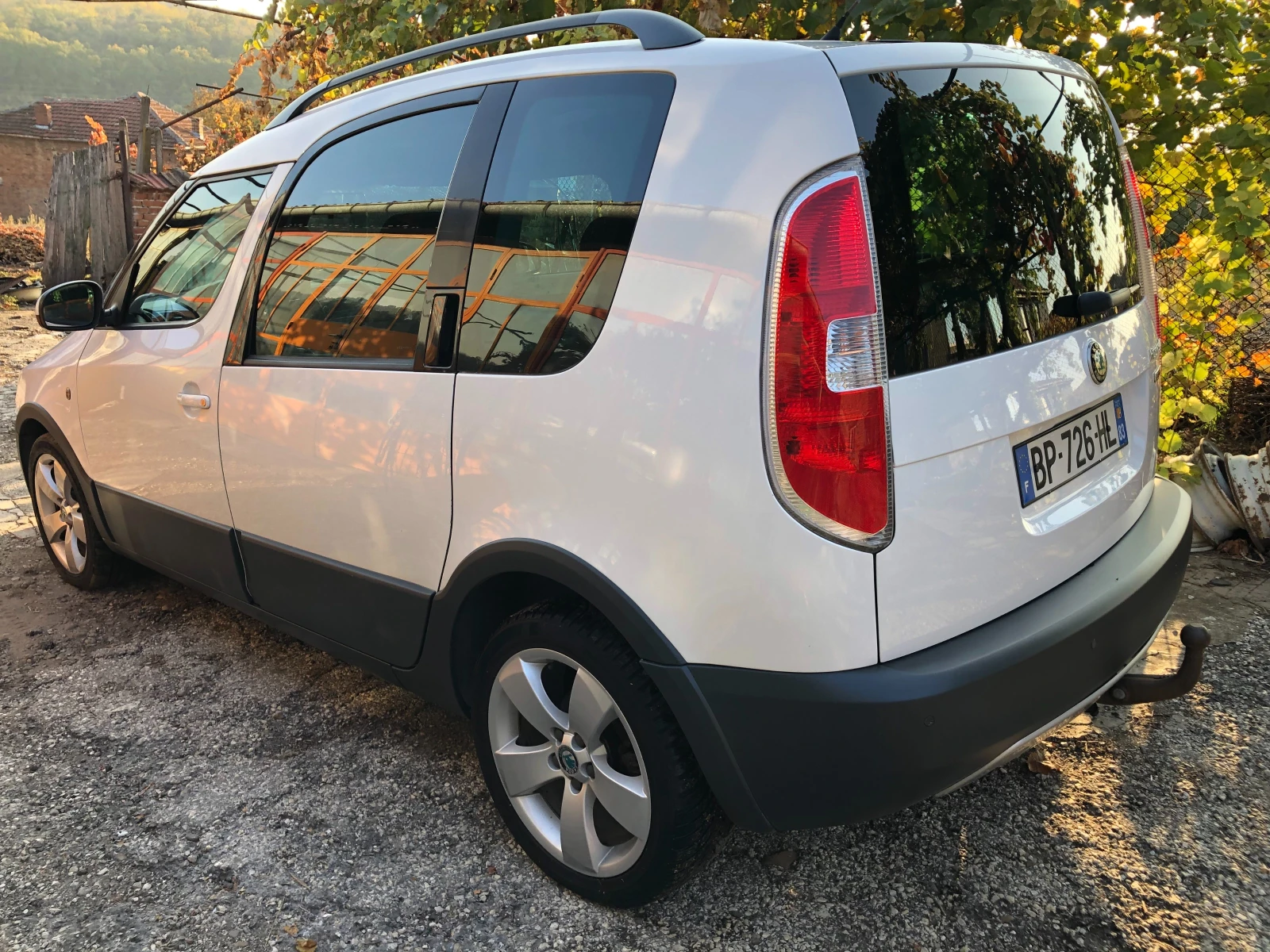 Skoda Roomster Scout 1.6 TDI - 105 k.s - изображение 6