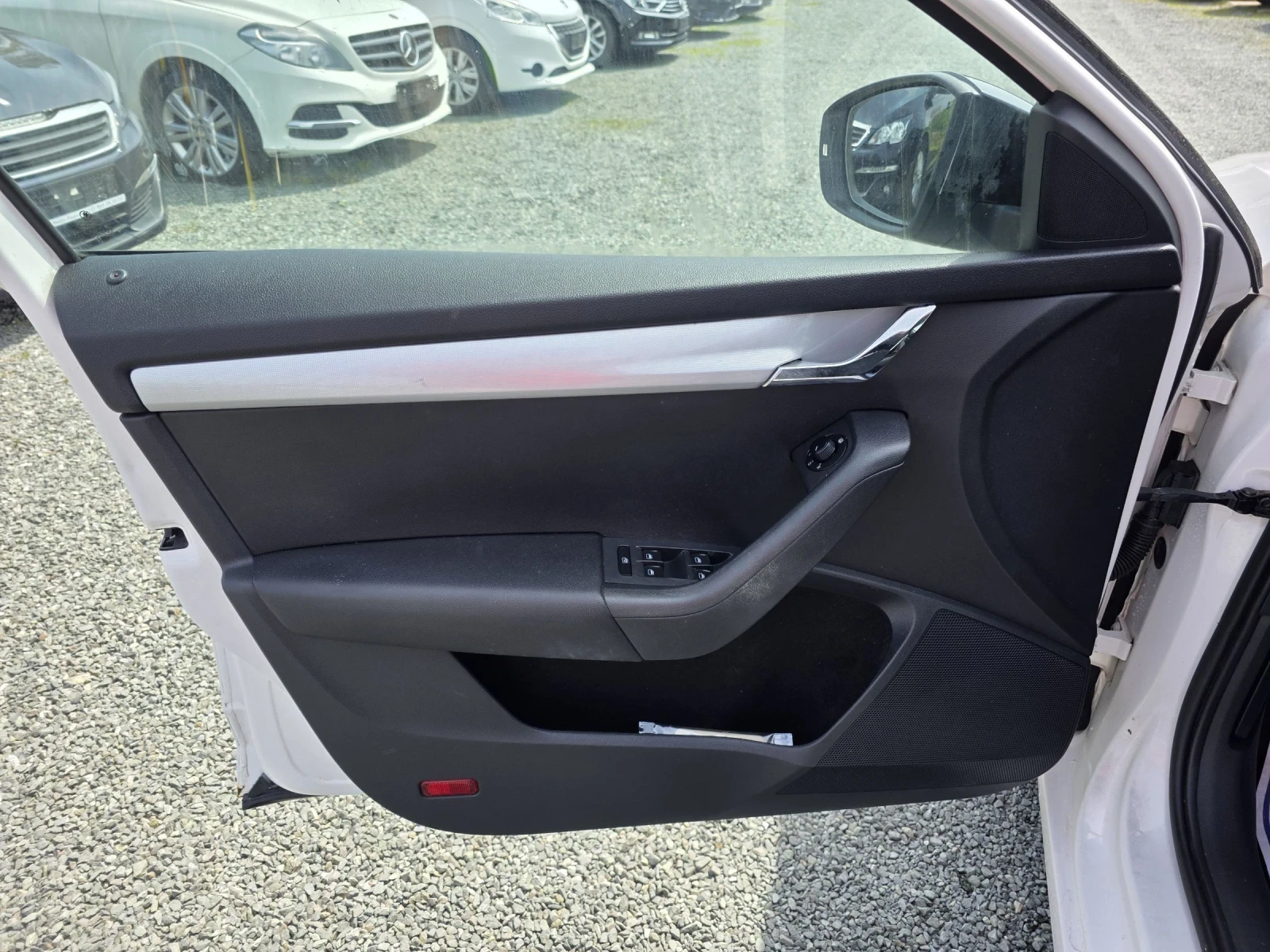 Skoda Octavia 2.0 tdi ������� | Mobile.bg � ����������� 11