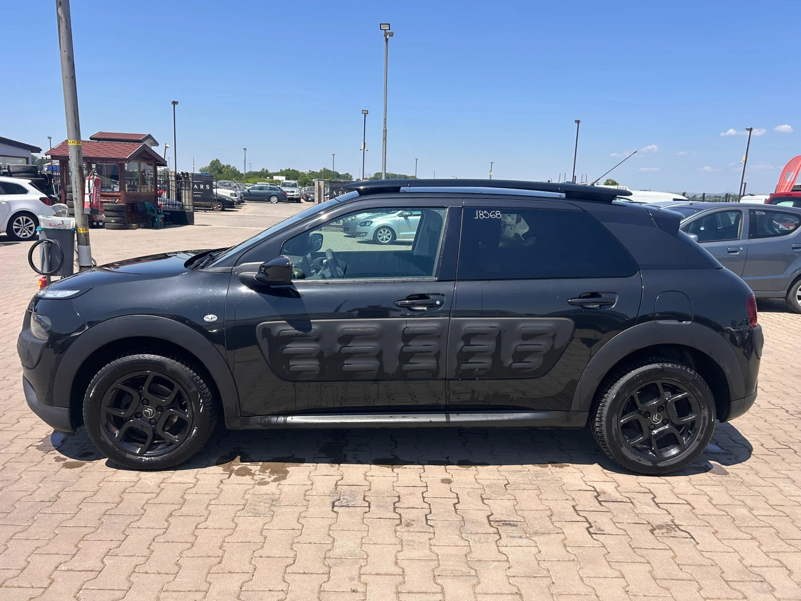 Citroen C4 Cactus 1.6HDI AVTOMAT/NAVI/KAMERA/PANORAMA EURO 5 - изображение 9