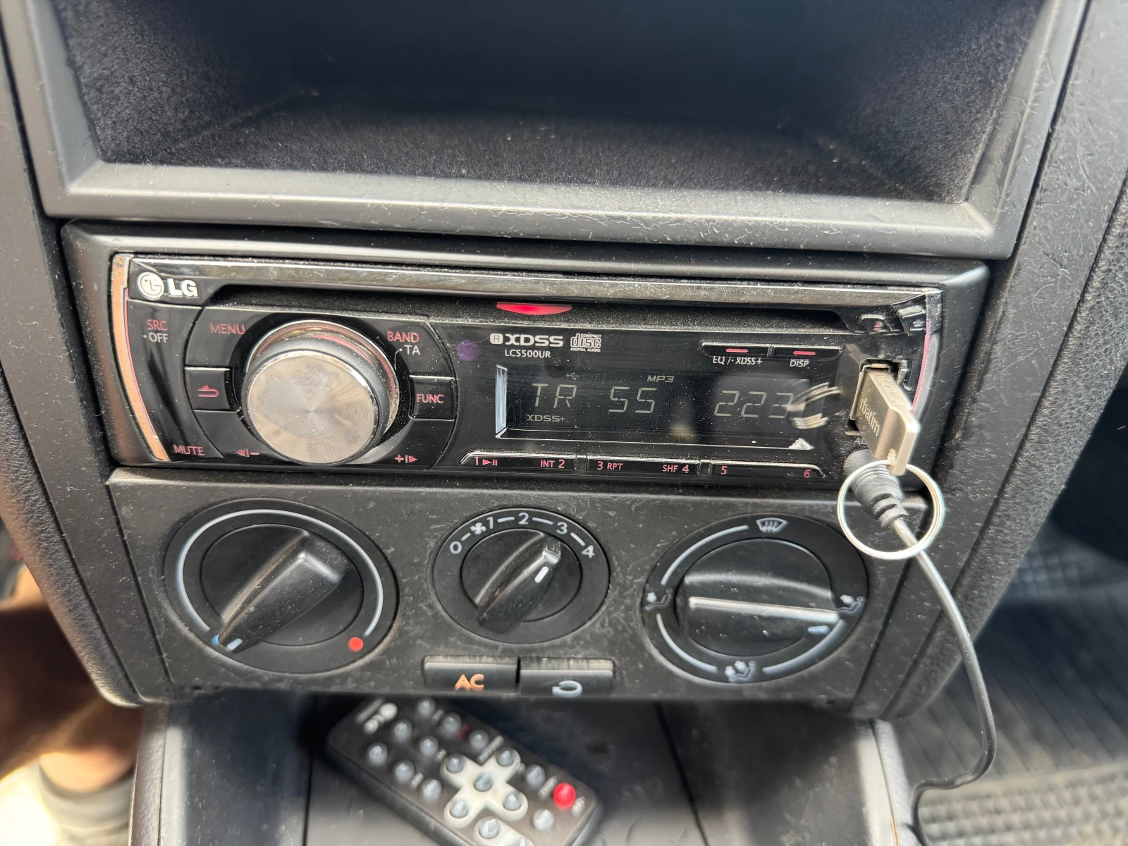 VW Golf 1.6SR - изображение 9
