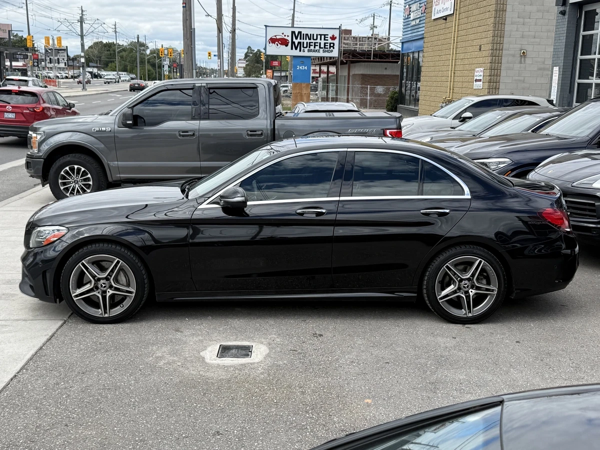 Mercedes-Benz C 300 4 MATIC* Панорама* Подгрев на волана*  - изображение 5