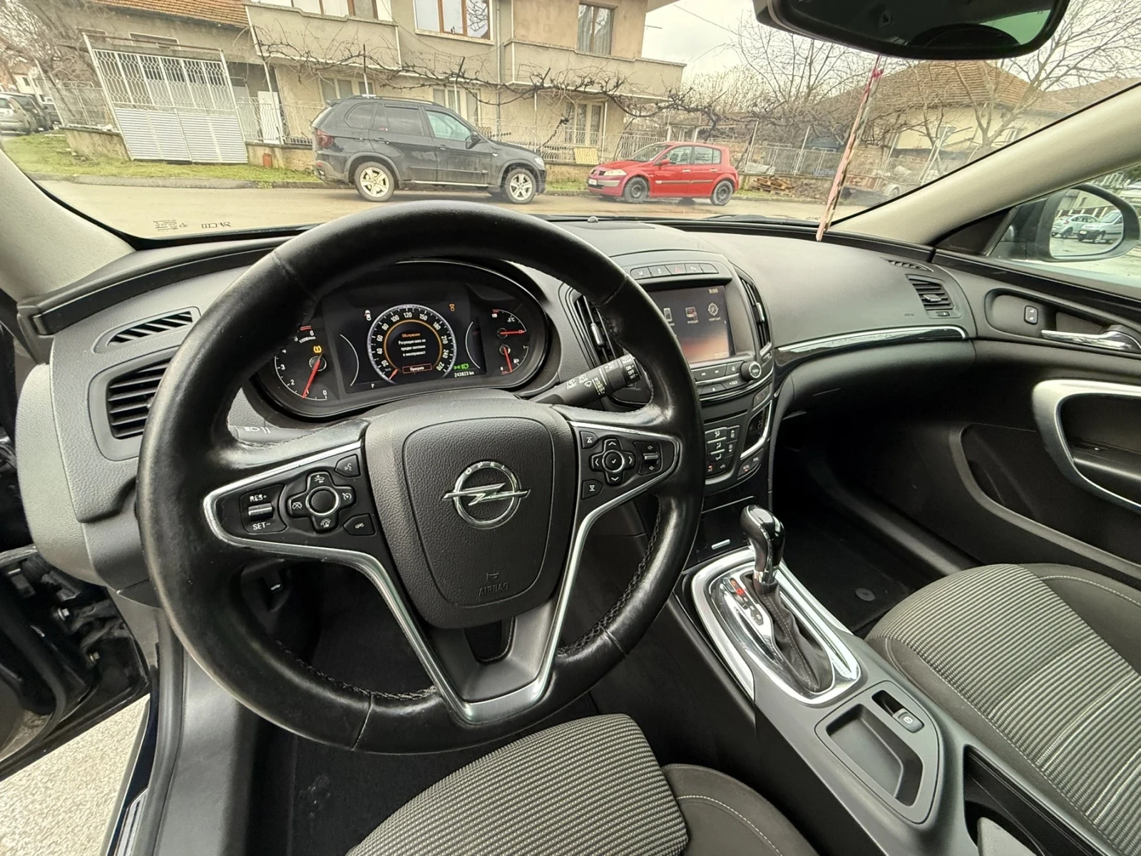 Opel Insignia Sports Tourer 2.0 CDTI - изображение 9