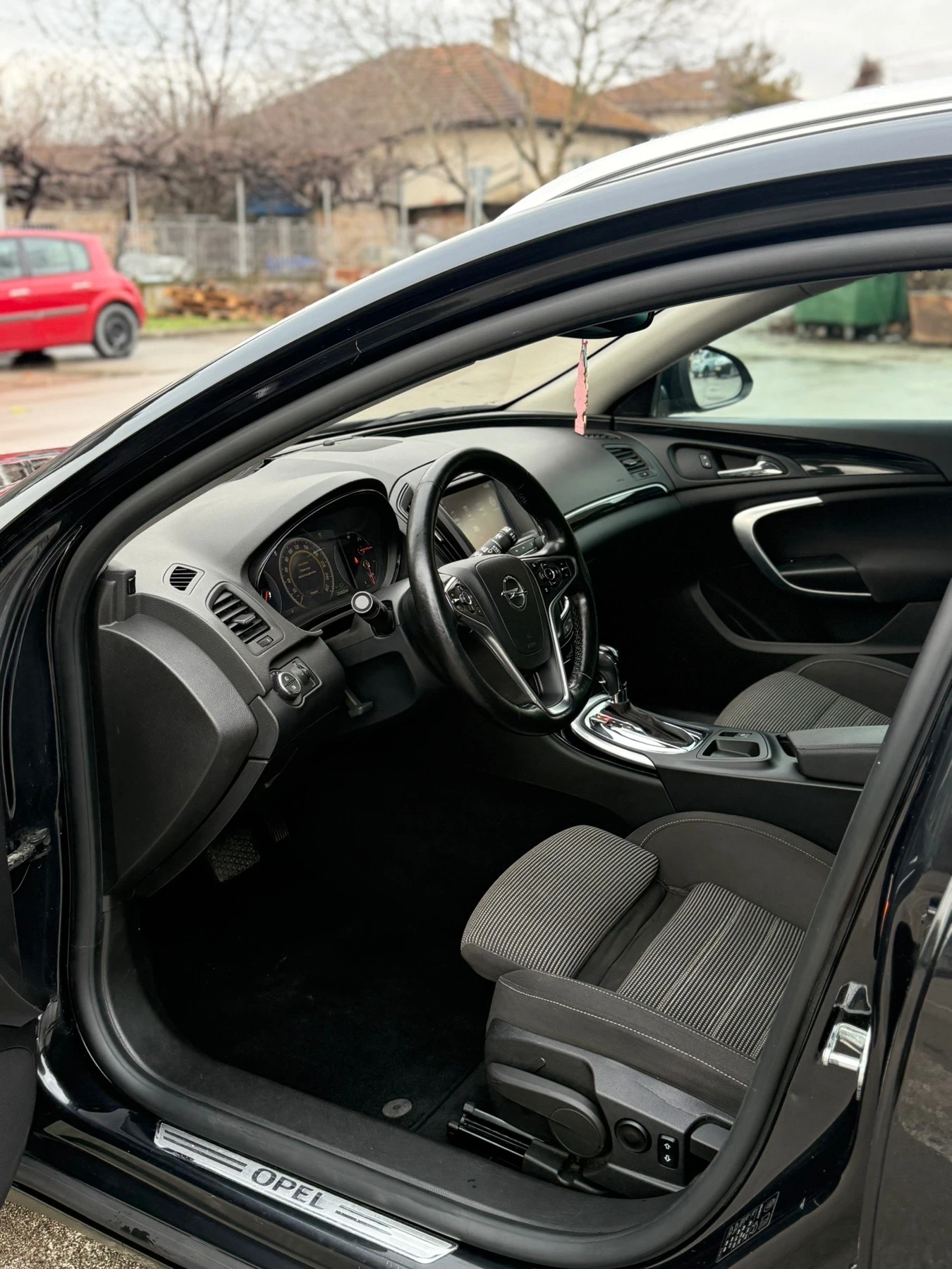 Opel Insignia Sports Tourer 2.0 CDTI - изображение 7