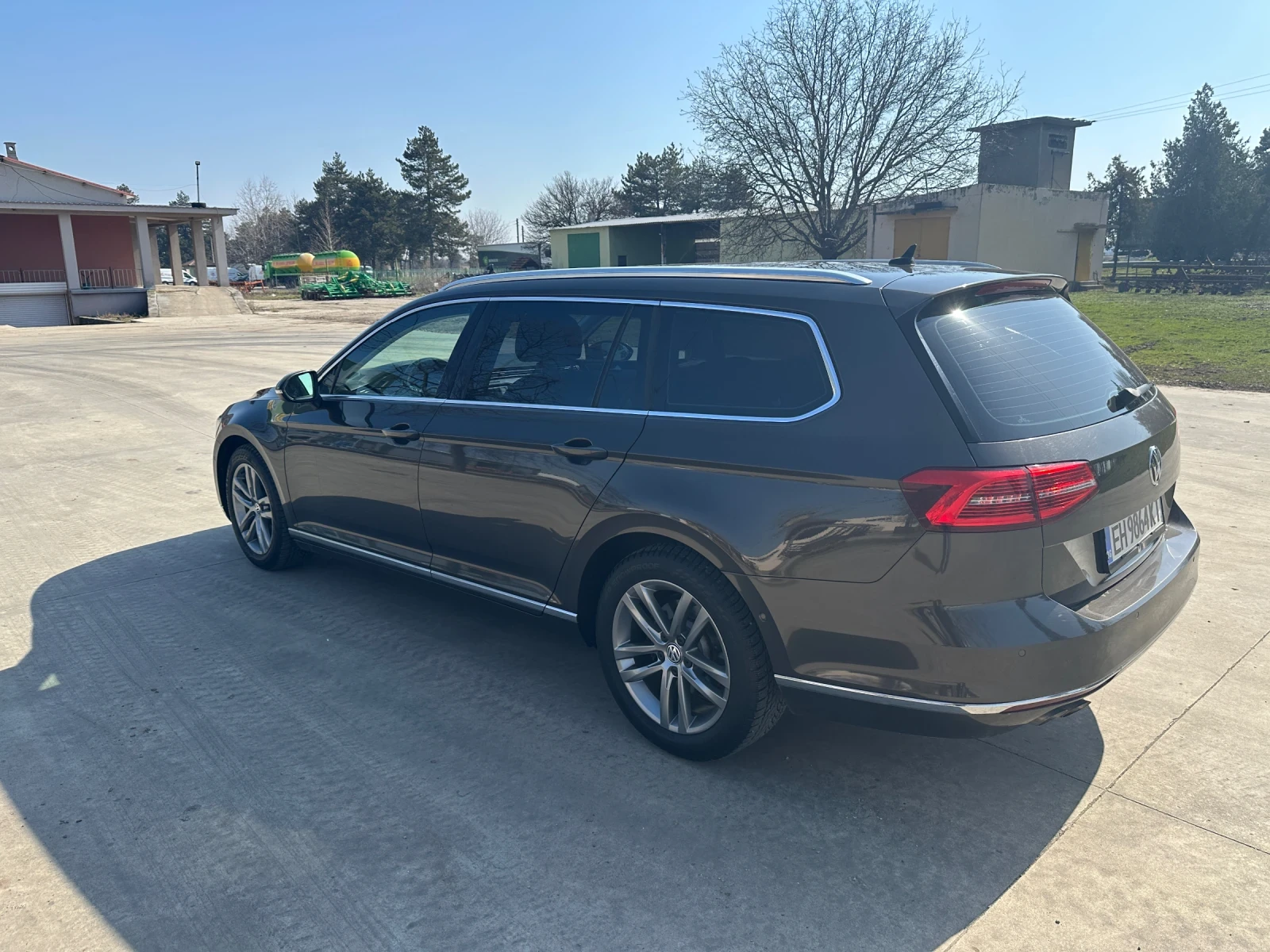 VW Passat, снимка 6 - Автомобили и джипове - 53705577