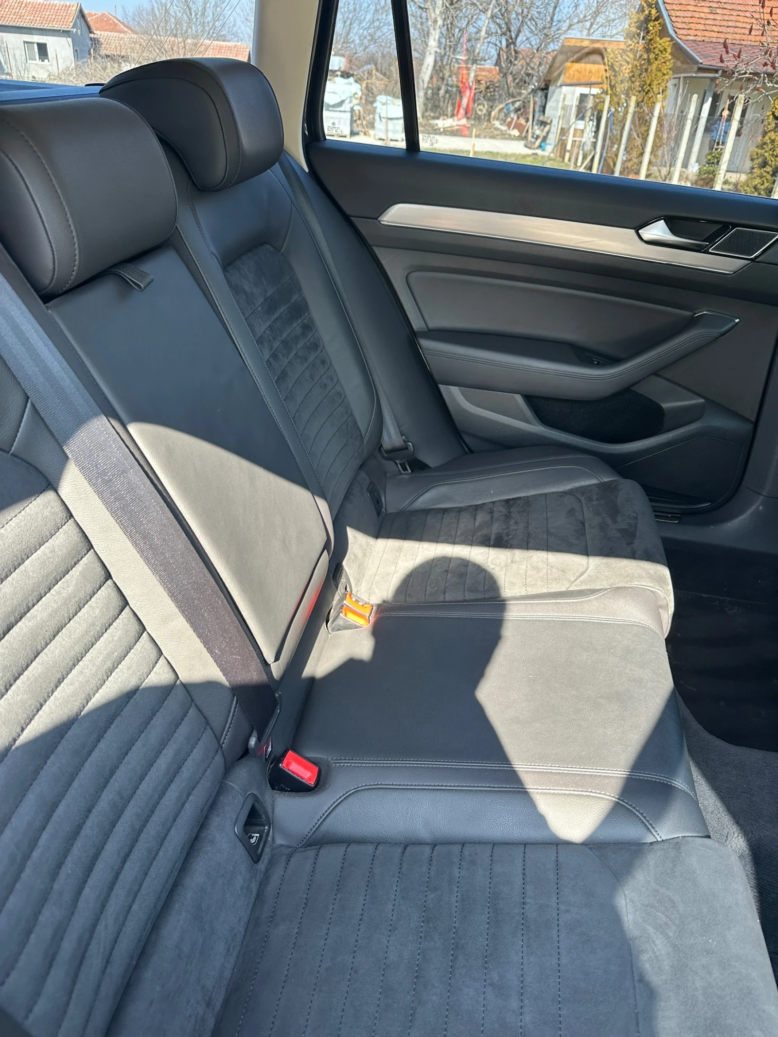 VW Passat, снимка 15 - Автомобили и джипове - 53705577