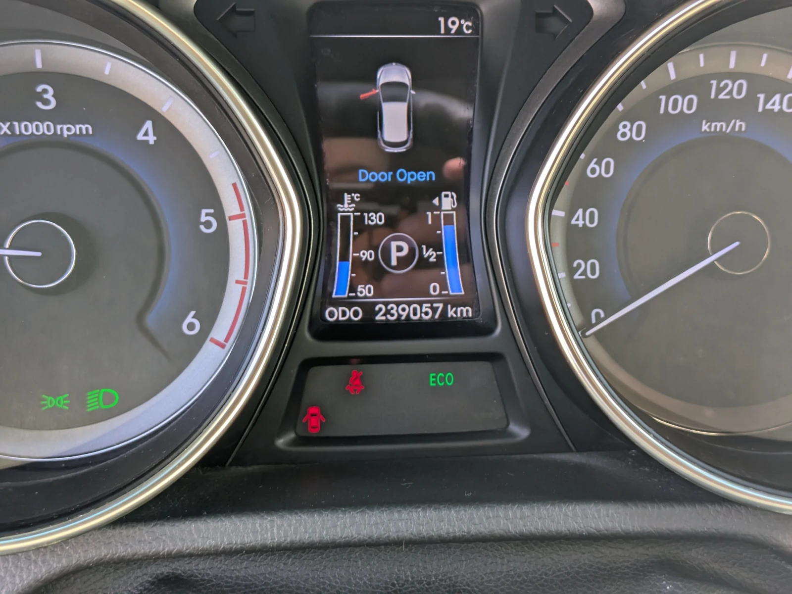 Hyundai I30 CRDi Style Nav, снимка 16 - Автомобили и джипове - 53738515