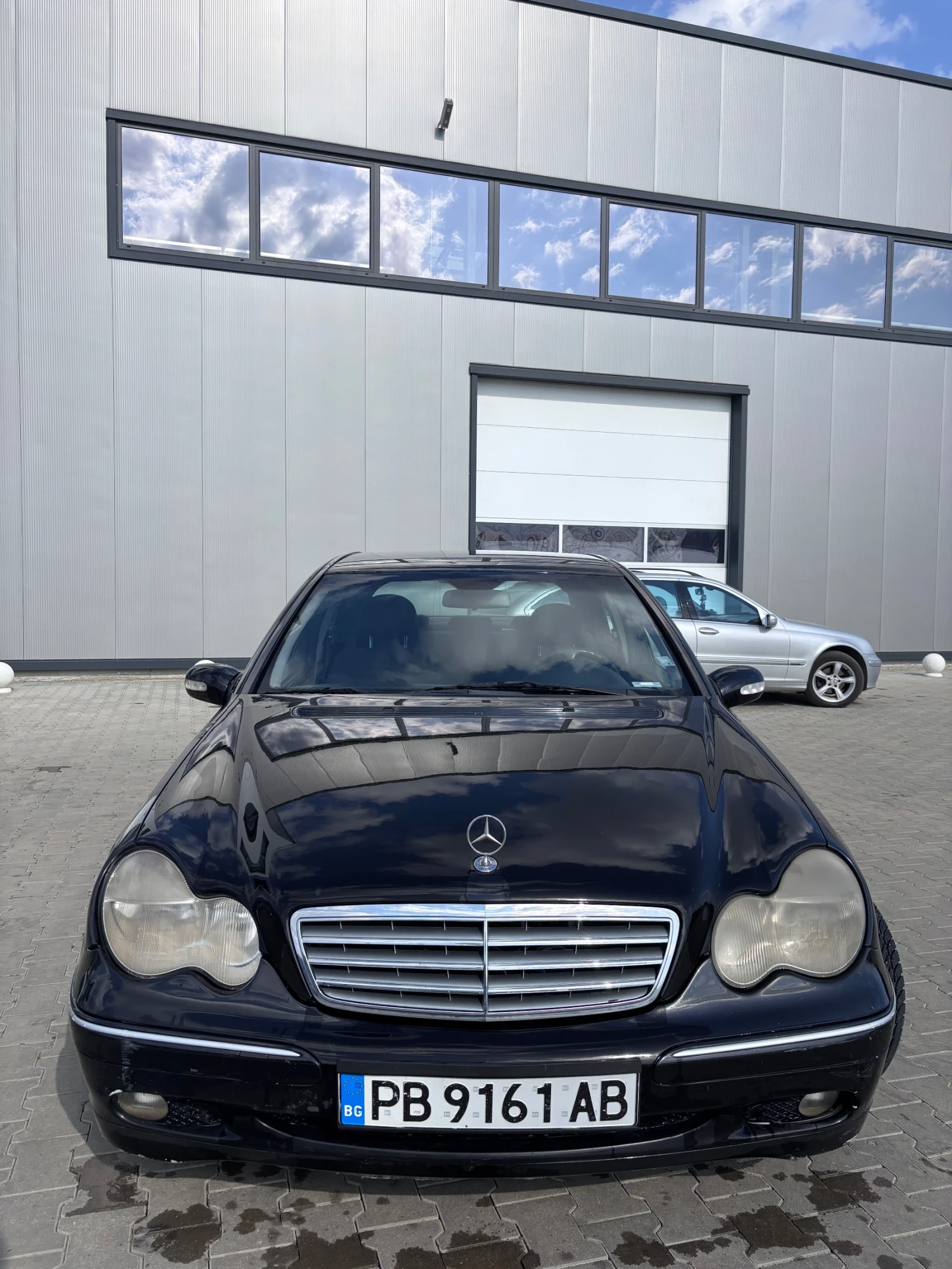 Mercedes-Benz C 220, снимка 8 - Автомобили и джипове - 53865267