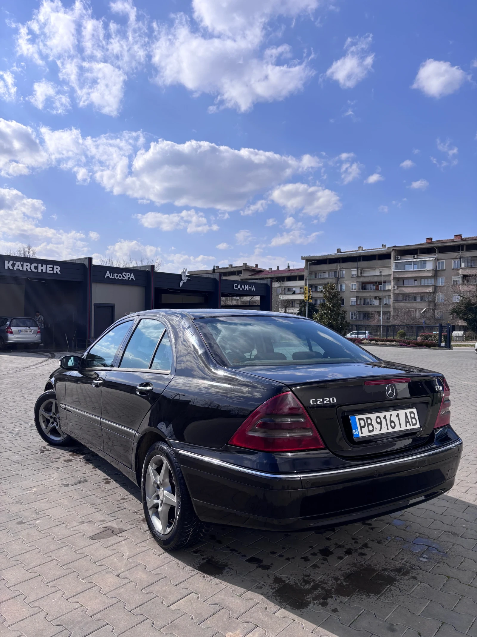 Mercedes-Benz C 220, снимка 3 - Автомобили и джипове - 53865267