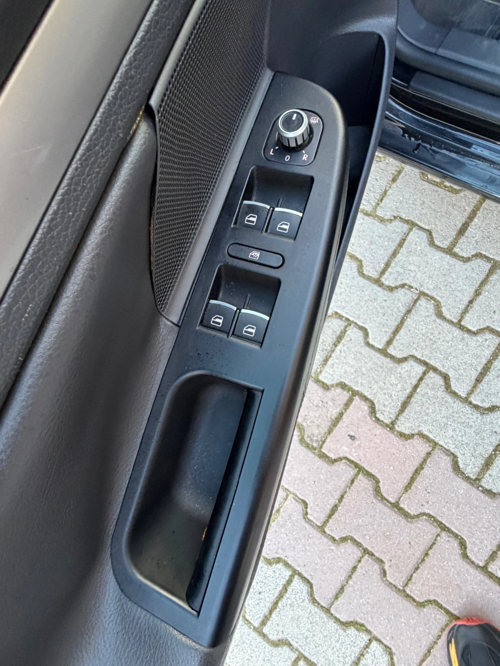 VW Golf 2.0 TDI HIGHLINE, снимка 8 - Автомобили и джипове - 53949456