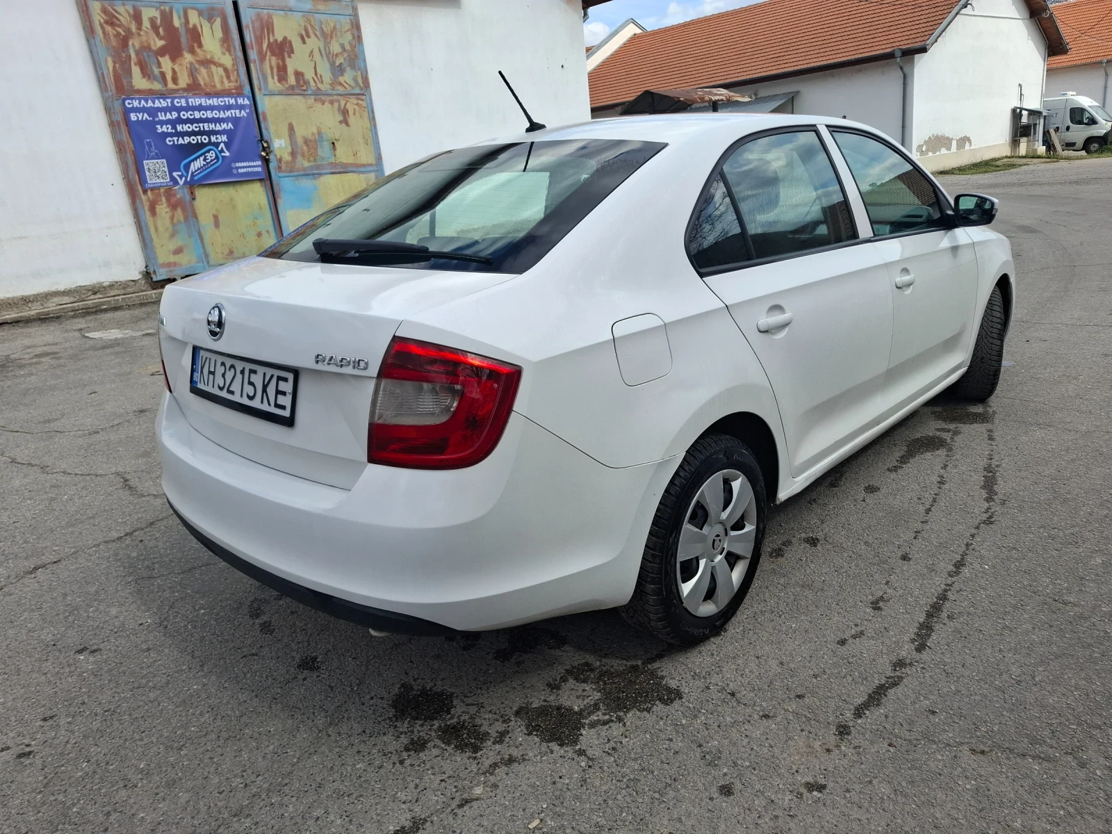 Skoda Rapid 1.6TDI, снимка 5 - Автомобили и джипове - 53985428