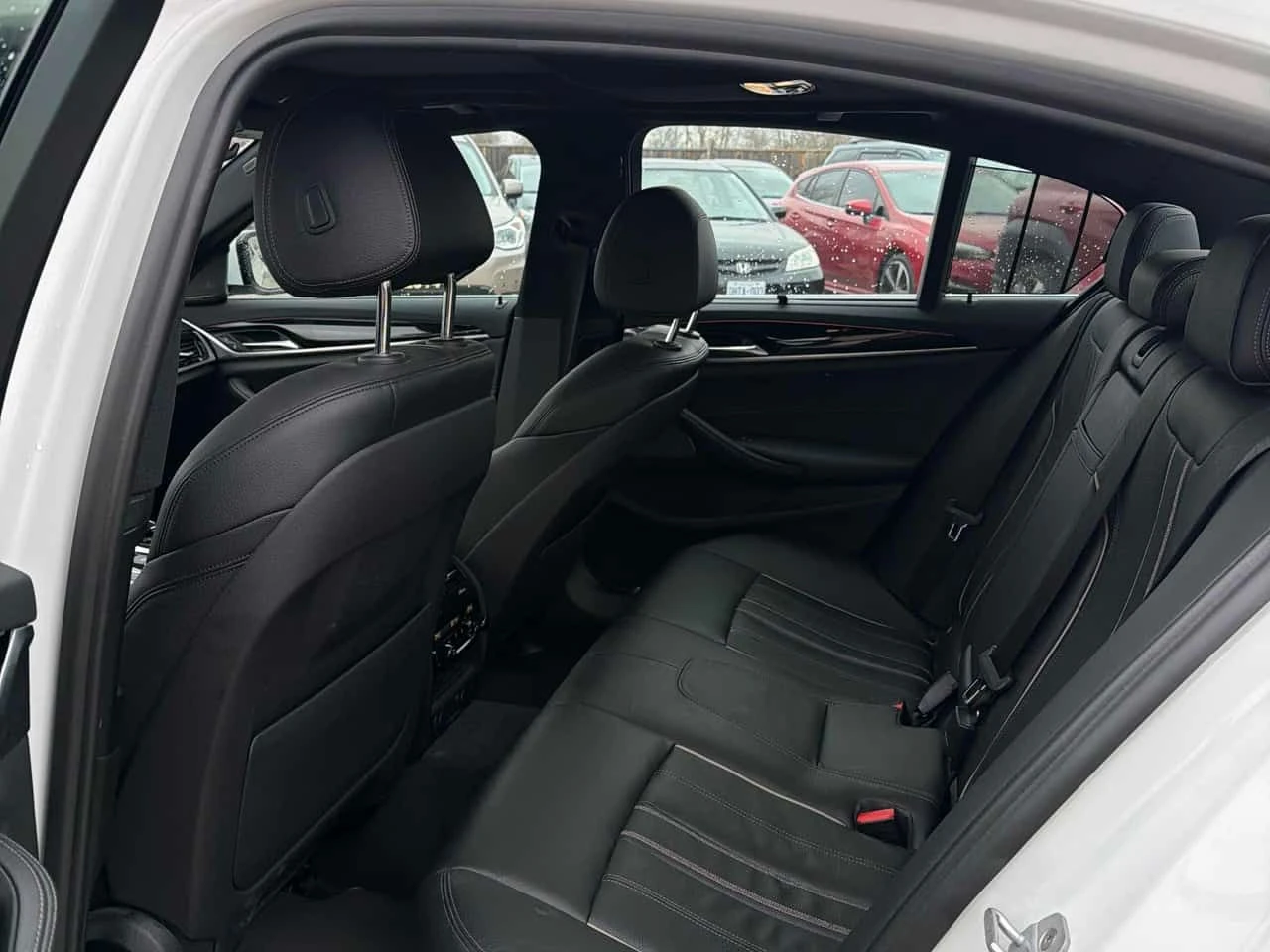 BMW 530 * 530i xDrive * CARFAX * ���� �� �� | Mobile.bg � ����������� 11