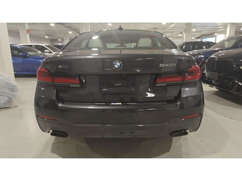 BMW 540 M-pack xDrive  CARFAX, снимка 6 - Автомобили и джипове - 54115038