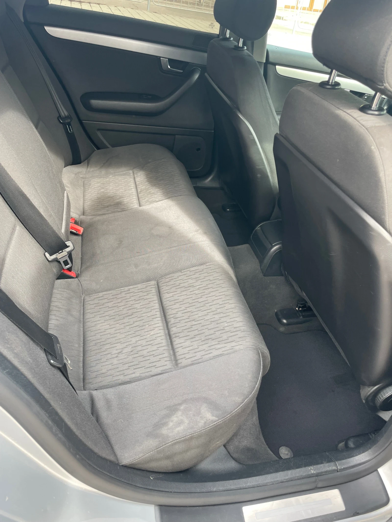 Audi A4 2.0 TDI 140.кс скоростна мултитрон 7.сте, снимка 11 - Автомобили и джипове - 54190035