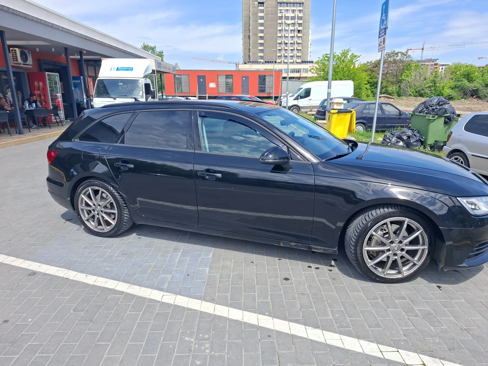 Audi A4, снимка 3 - Автомобили и джипове - 54459375