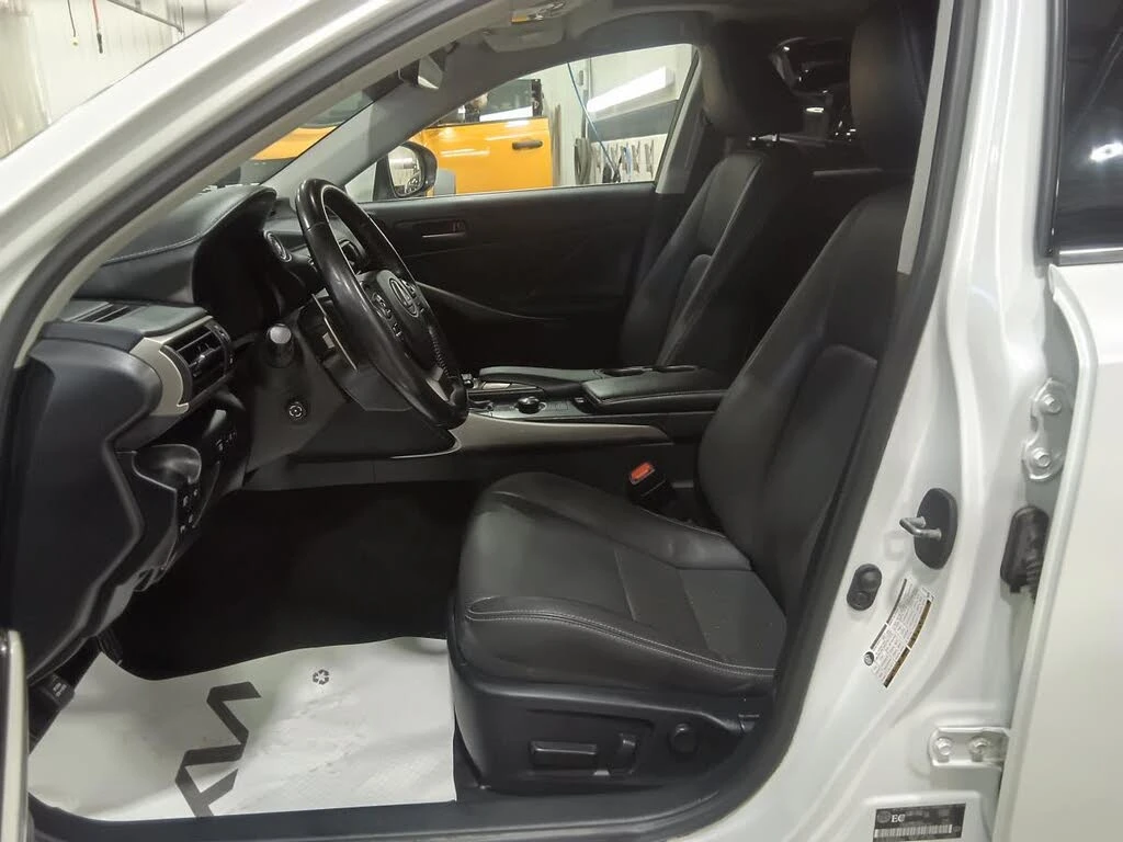 Lexus IS 300 �������* ���������* ������* �������* �����* ������ | Mobile.bg � ����������� 11